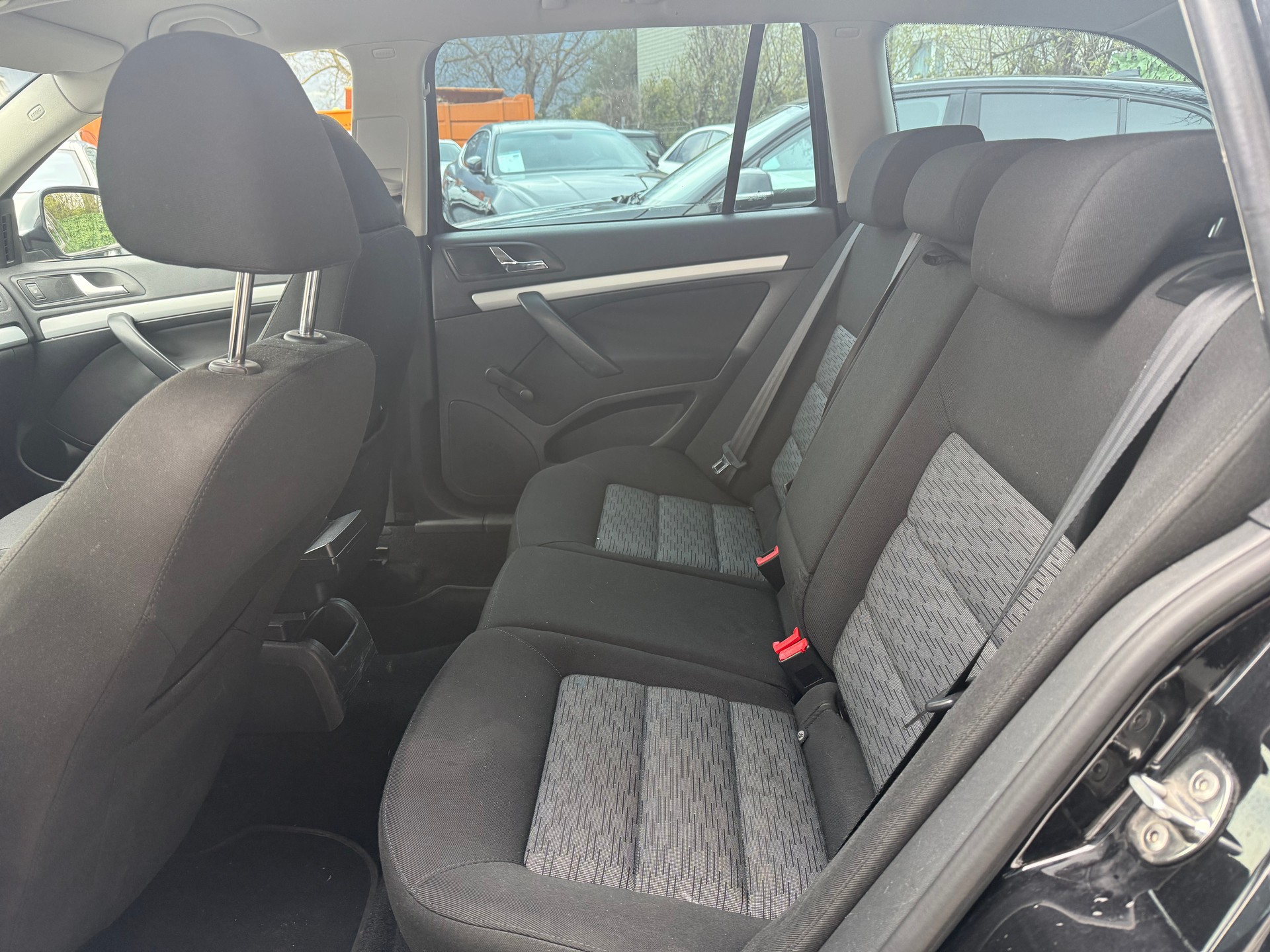SKODA Octavia Combi 1.9 TDI Elegance-image-6