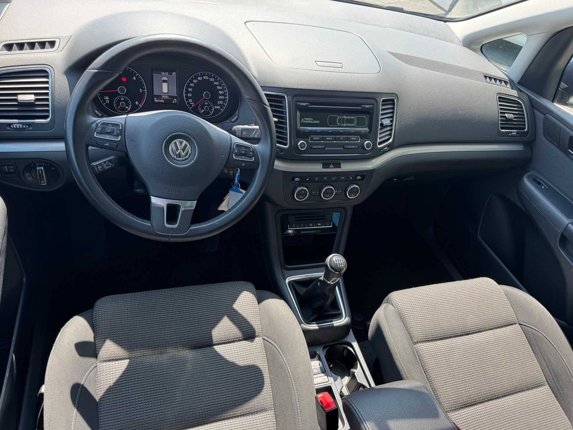 VW Sharan 2.0 TDI BMT Comfortline 4Motion-image-8