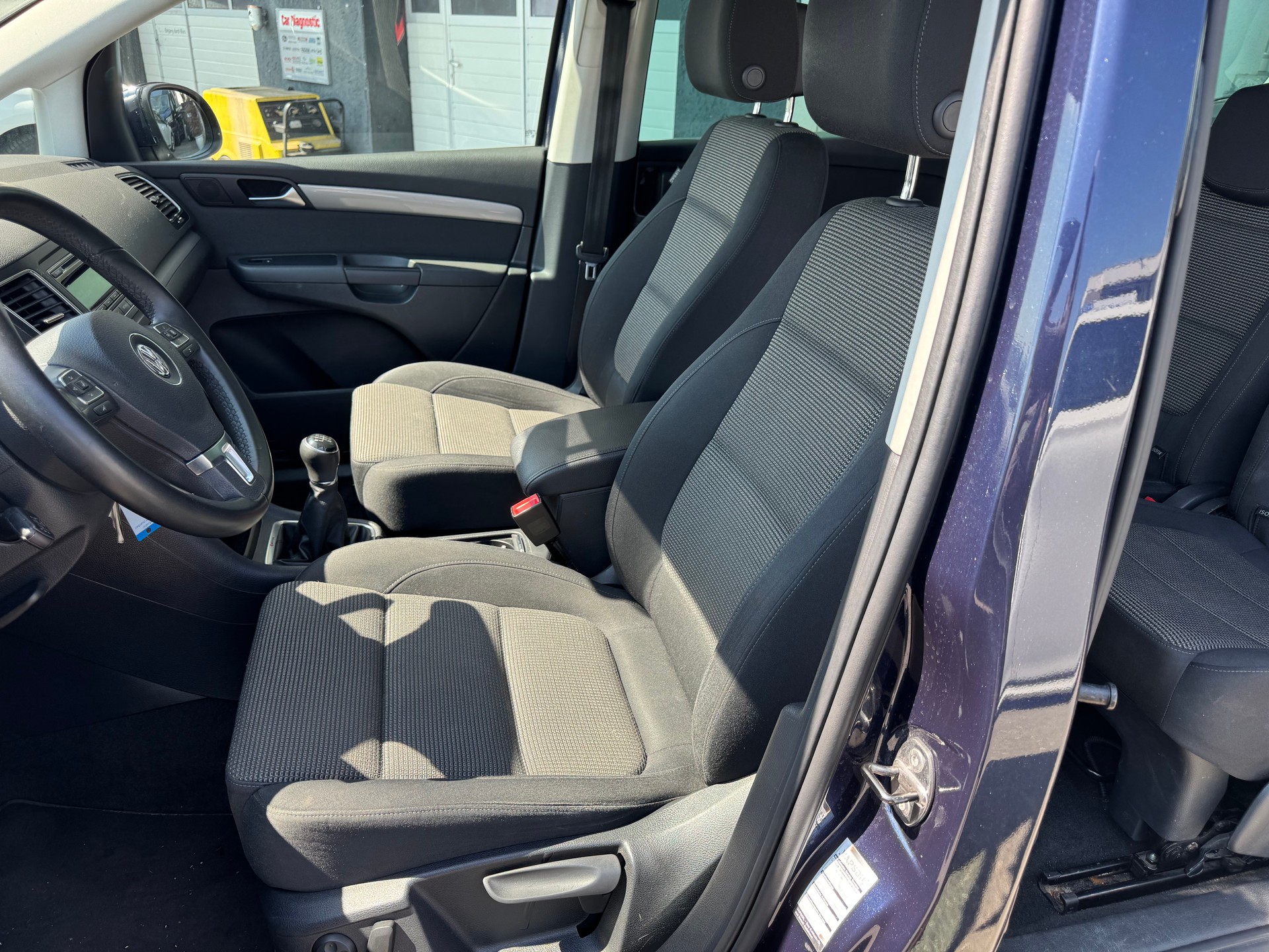 VW Sharan 2.0 TDI BMT Comfortline 4Motion-image-9