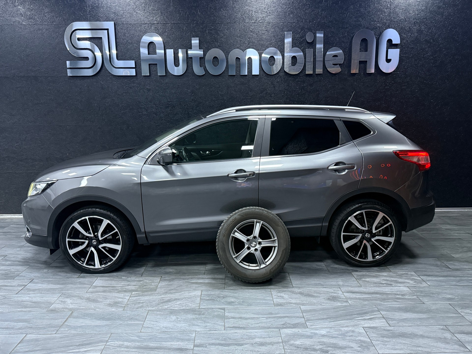 NISSAN Qashqai 1.6 dCi tekna Xtronic CVT / Panoramadach-image-6
