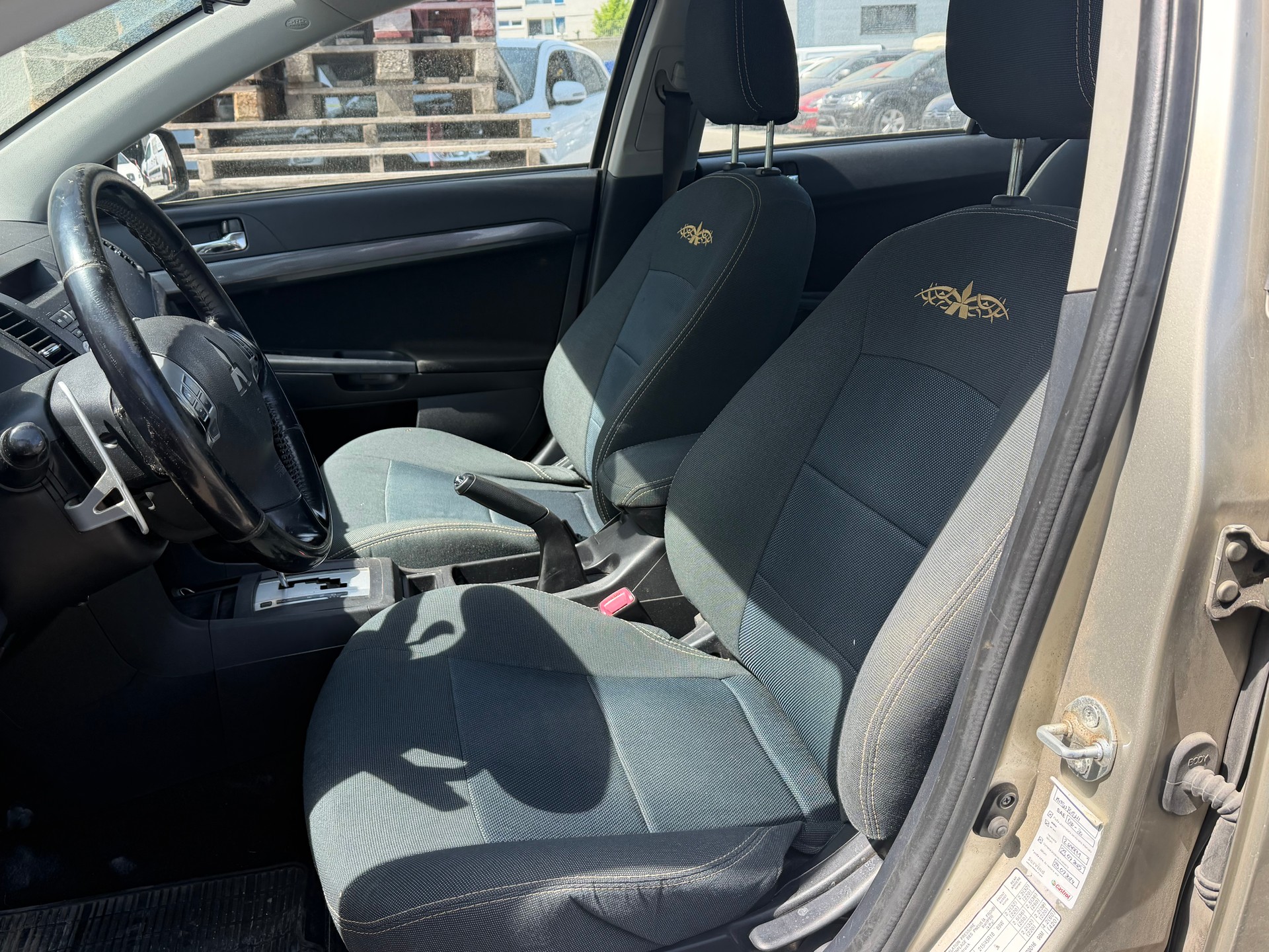 MITSUBISHI Lancer 1.8 Invite-image-8