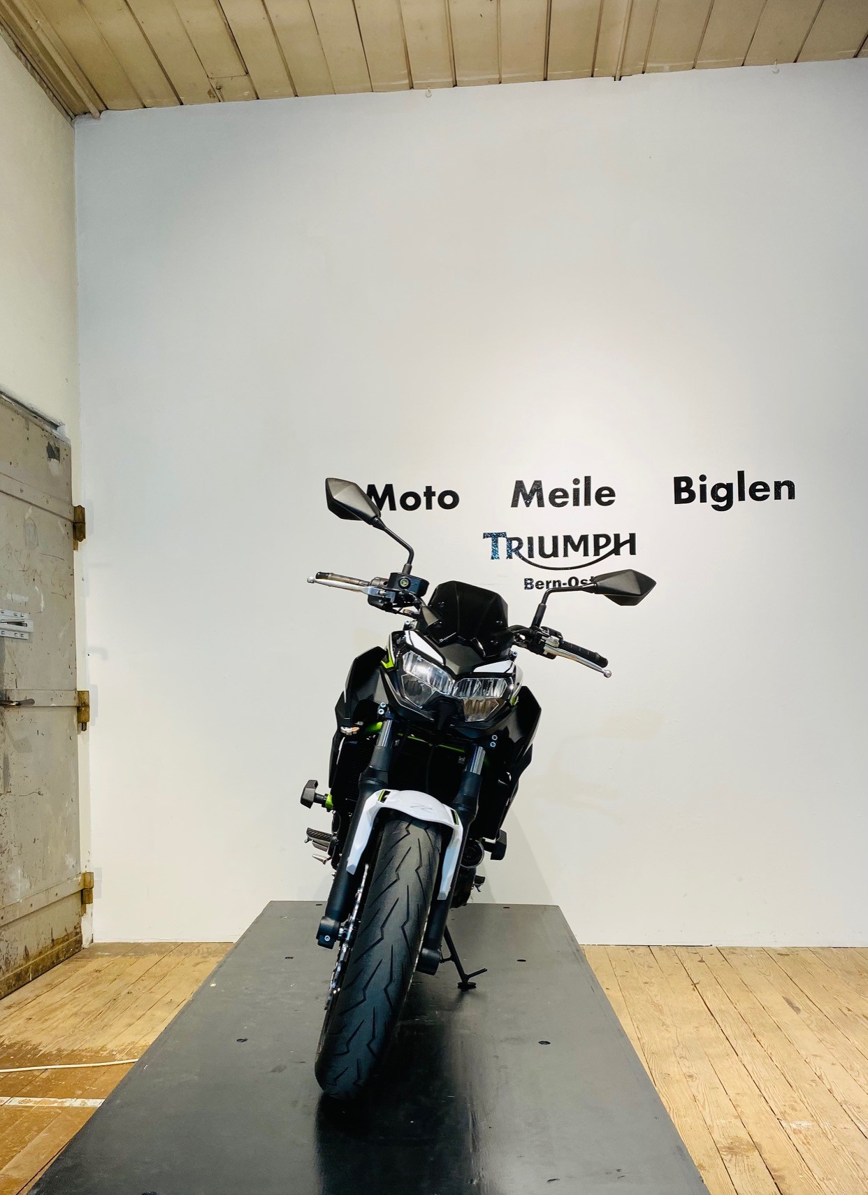 KAWASAKI Z 650-showroom-element-3