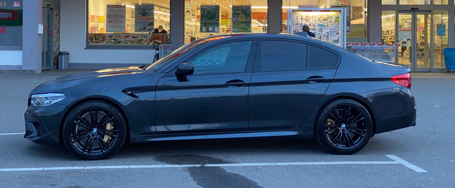 BMW M5 xDrive-image-2