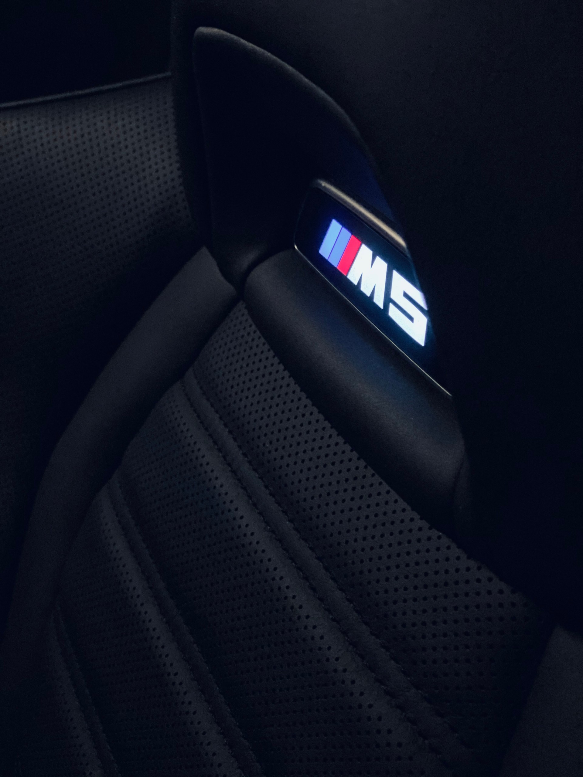 BMW M5 xDrive-image-17