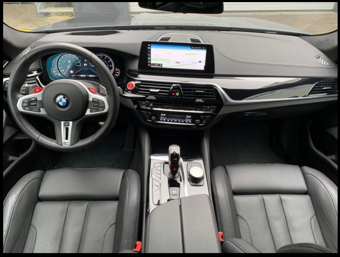 BMW M5 xDrive-image-10