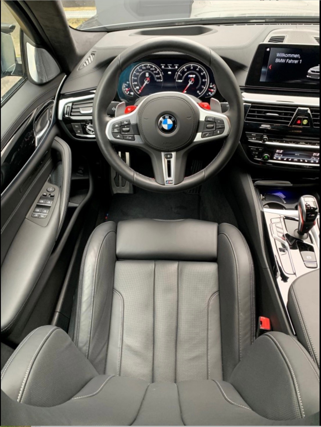 BMW M5 xDrive-image-11