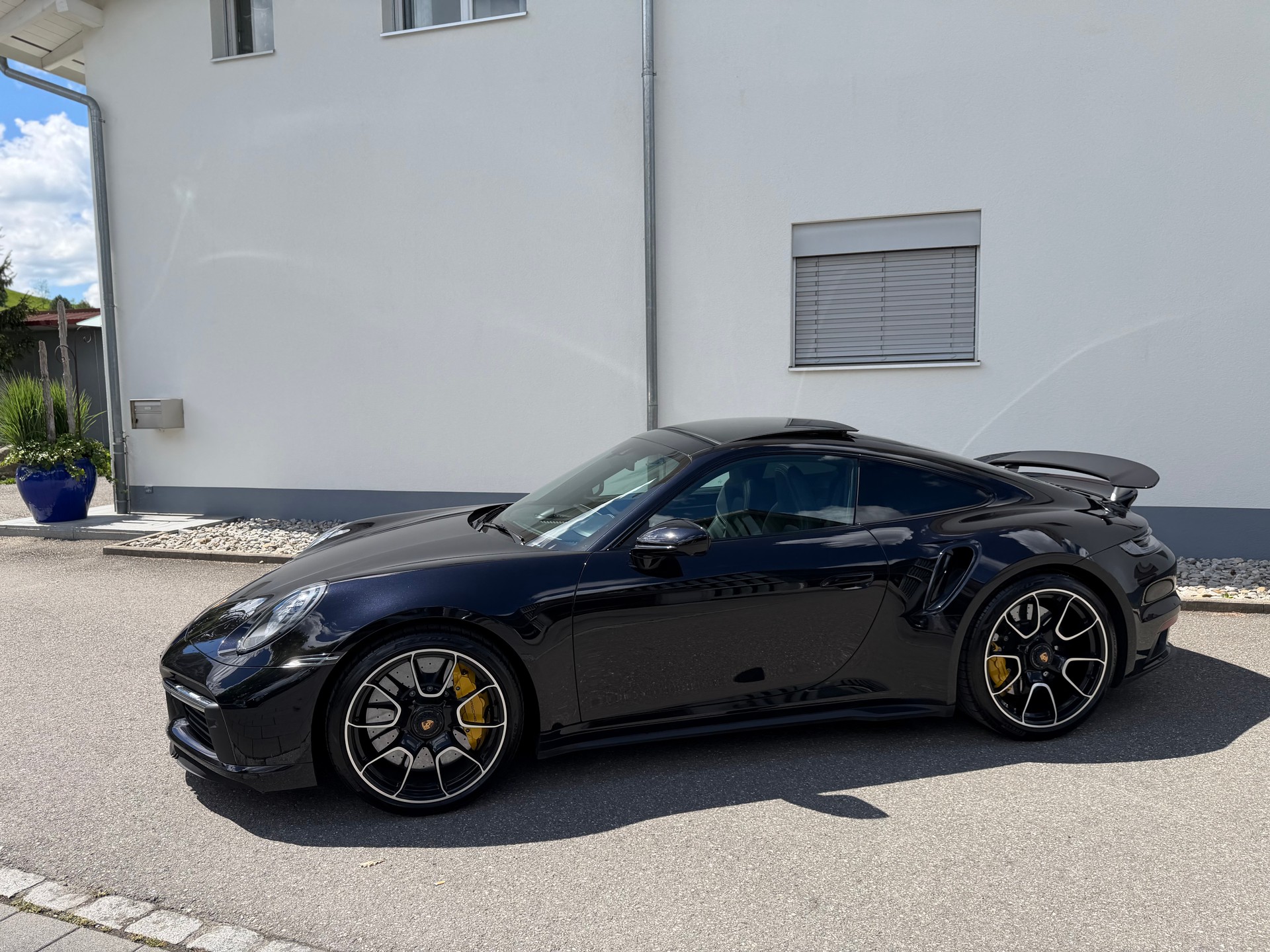 PORSCHE 911 Turbo S PDK / Approved bis 7.2027 /-image-11