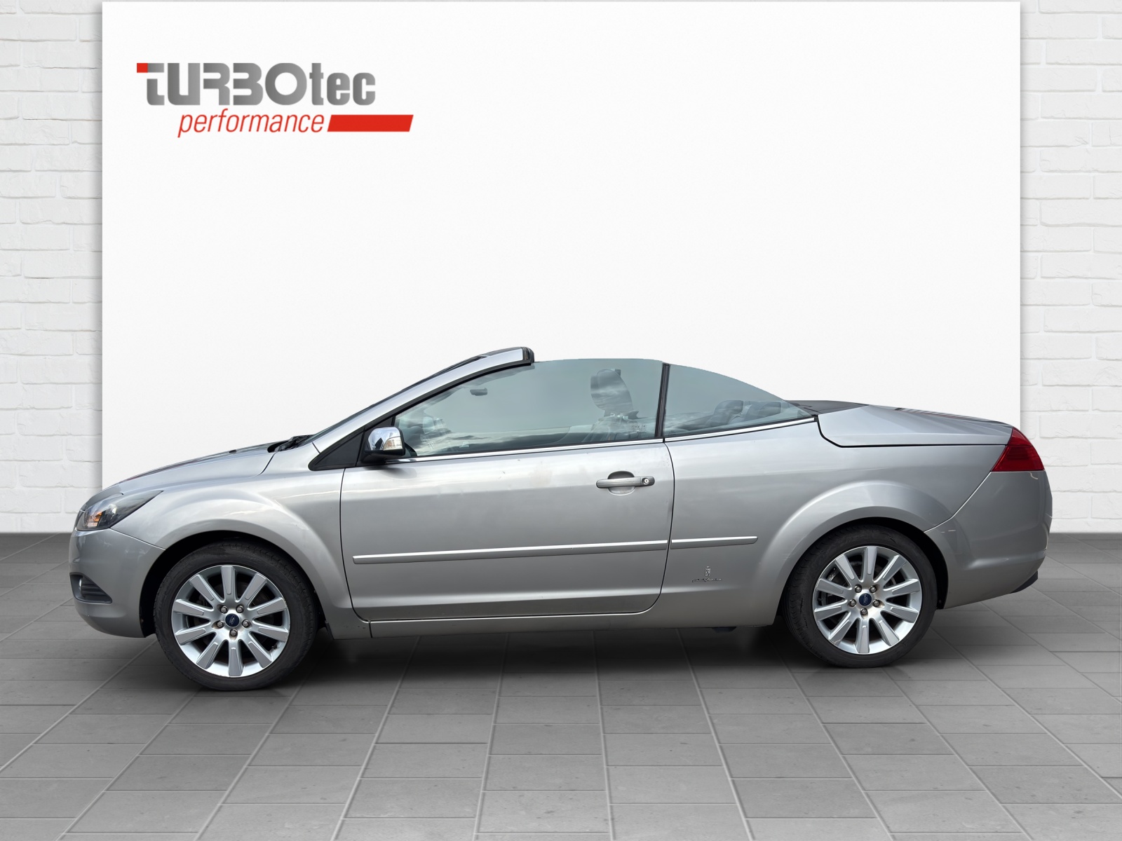 FORD Focus CC 2.0i Titanium-image-0