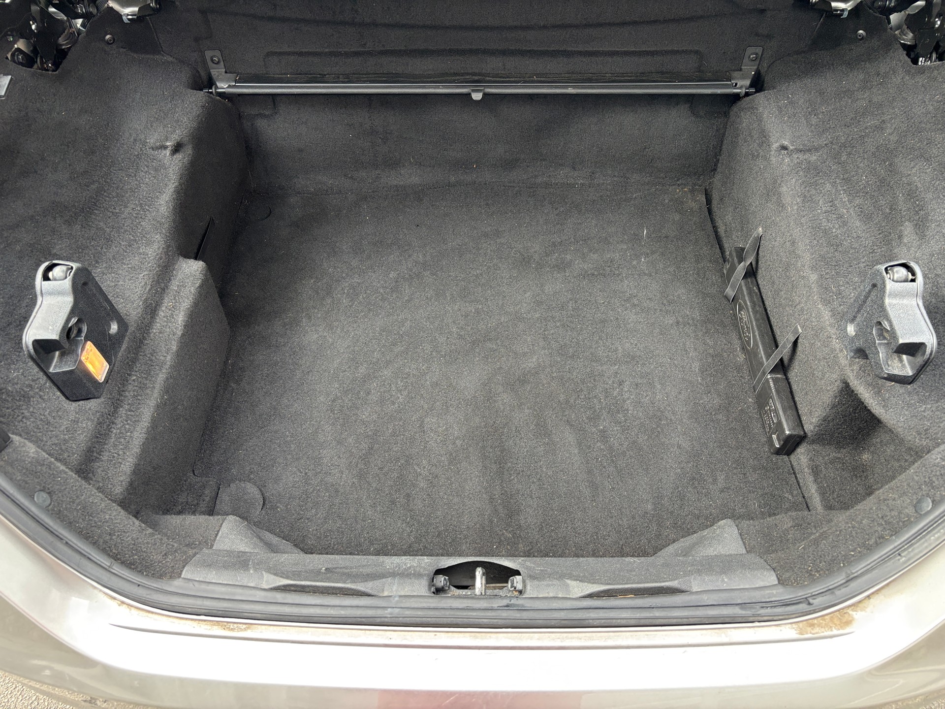 FORD Focus CC 2.0i Titanium-image-10