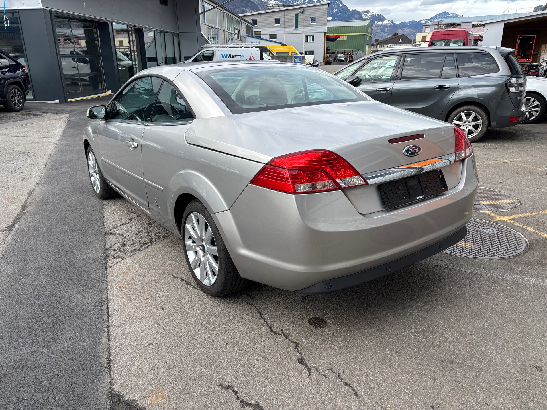 FORD Focus CC 2.0i Titanium-image-13