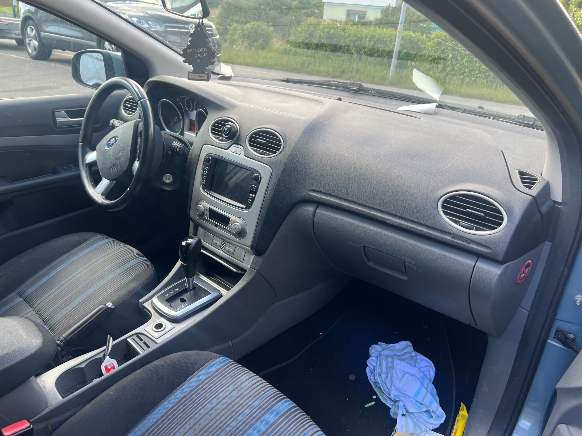 FORD Focus 2.0i Carving Automatic-image-9