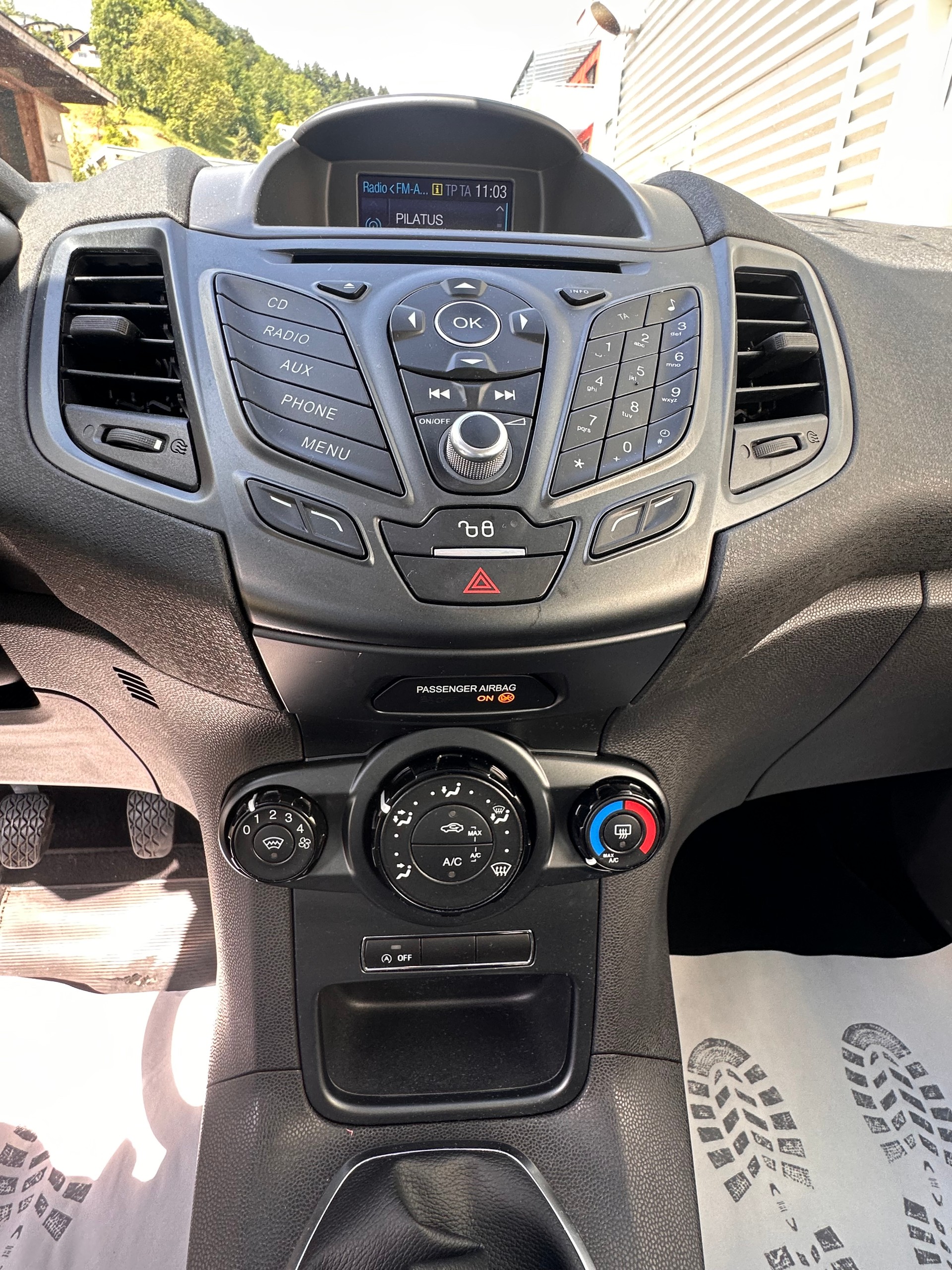 FORD Fiesta 1.0 SCTi Titanium-image-14