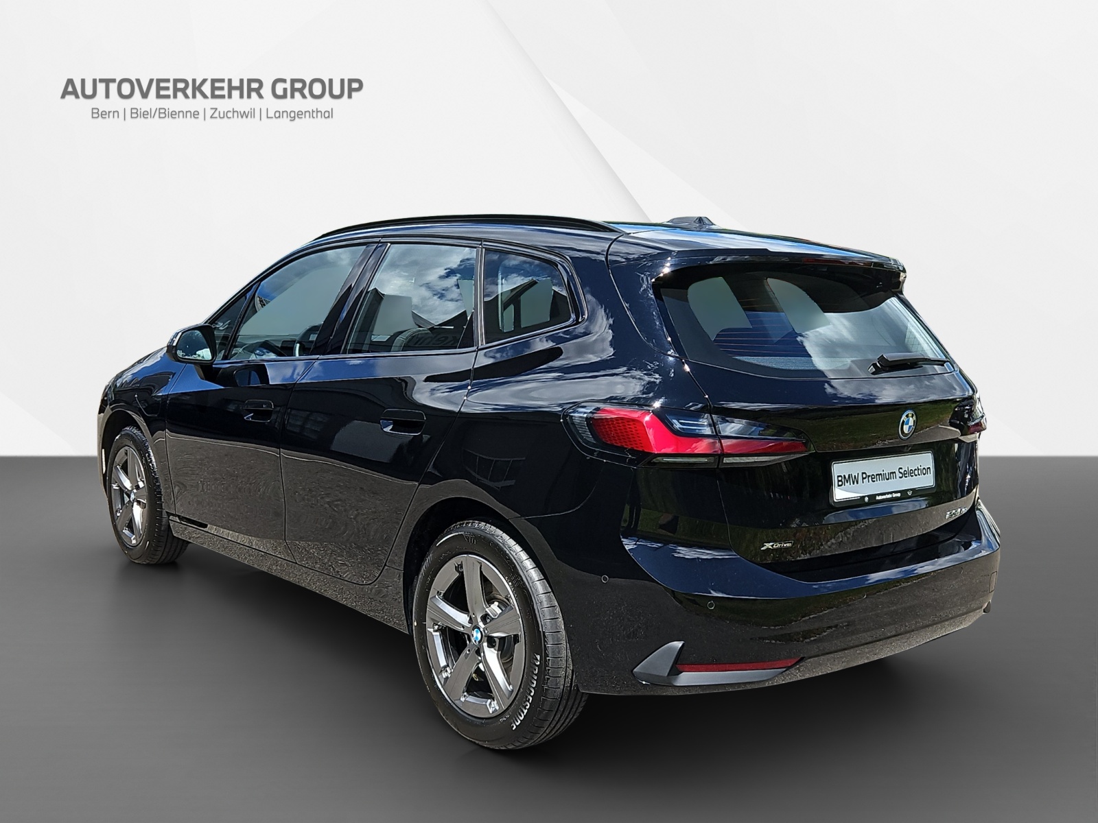 BMW 230e xDrive Active Tourer-image-4