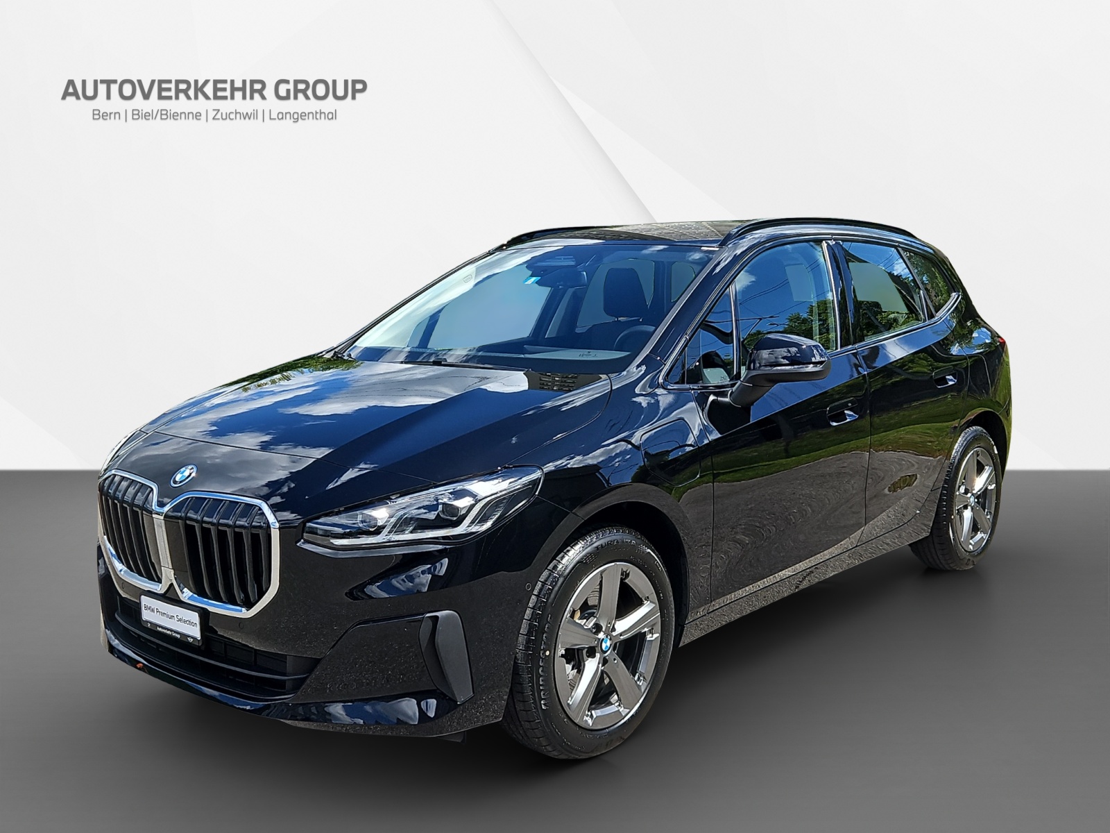 BMW 230e xDrive Active Tourer-image-0