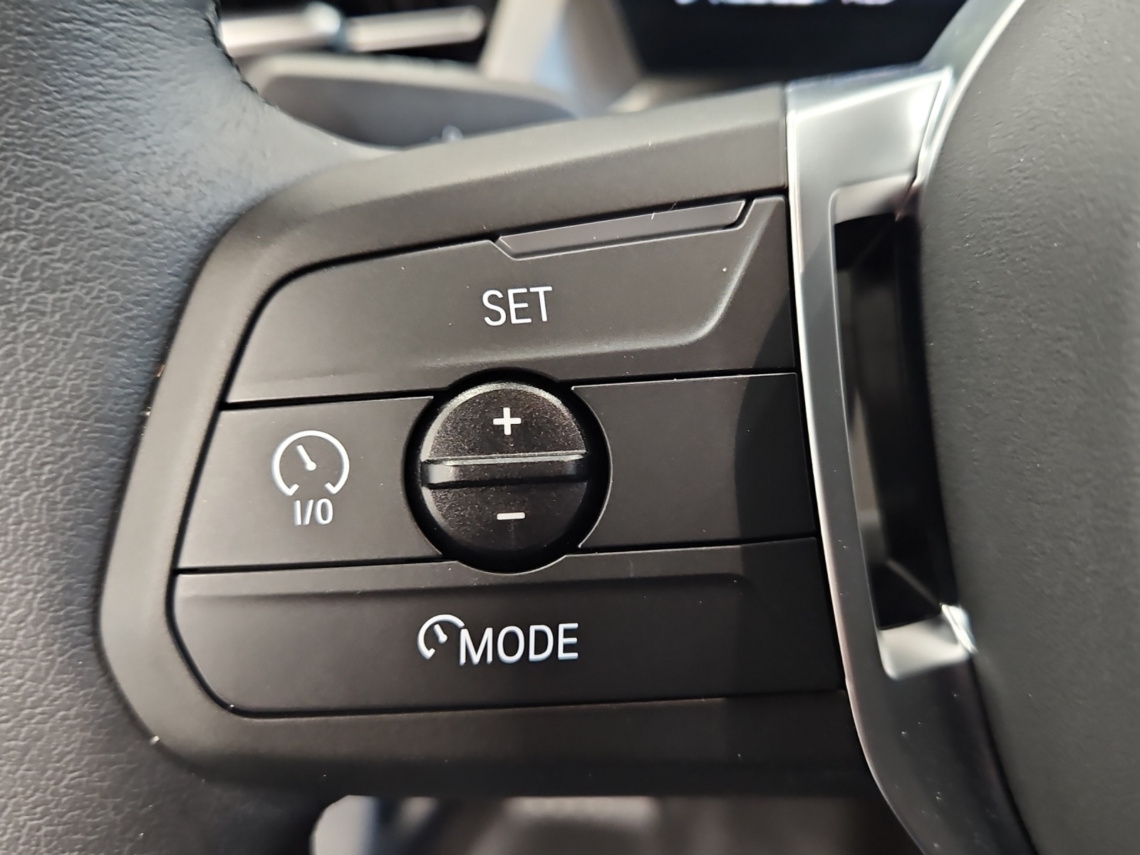 BMW 230e xDrive Active Tourer-image-18