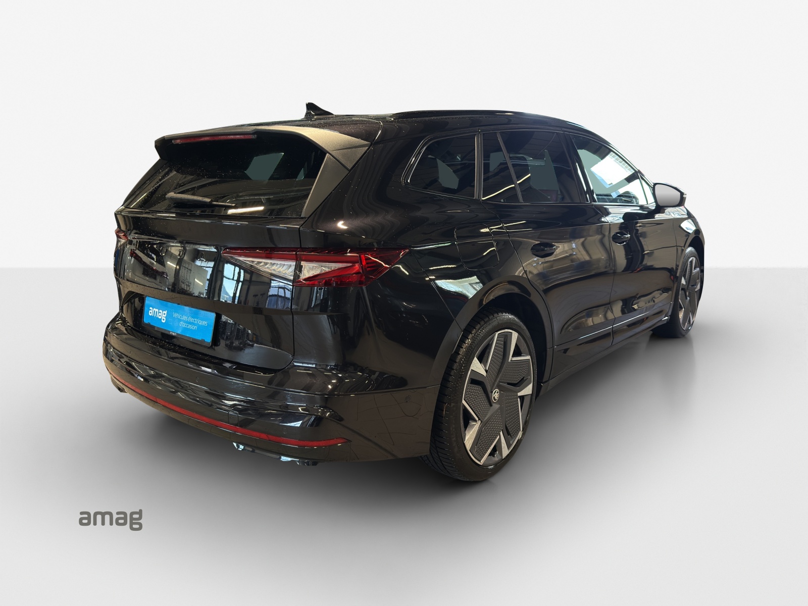 SKODA Enyaq RS 4x4-image-4