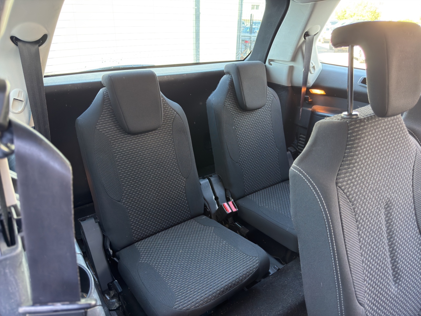 CITROEN Grand C4 Picasso 1.6 HDI 16V Rossignol-image-21
