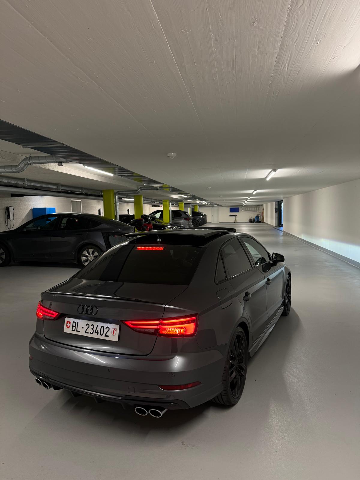 AUDI 2.0 T FSI quattro S-Tronic-image-5
