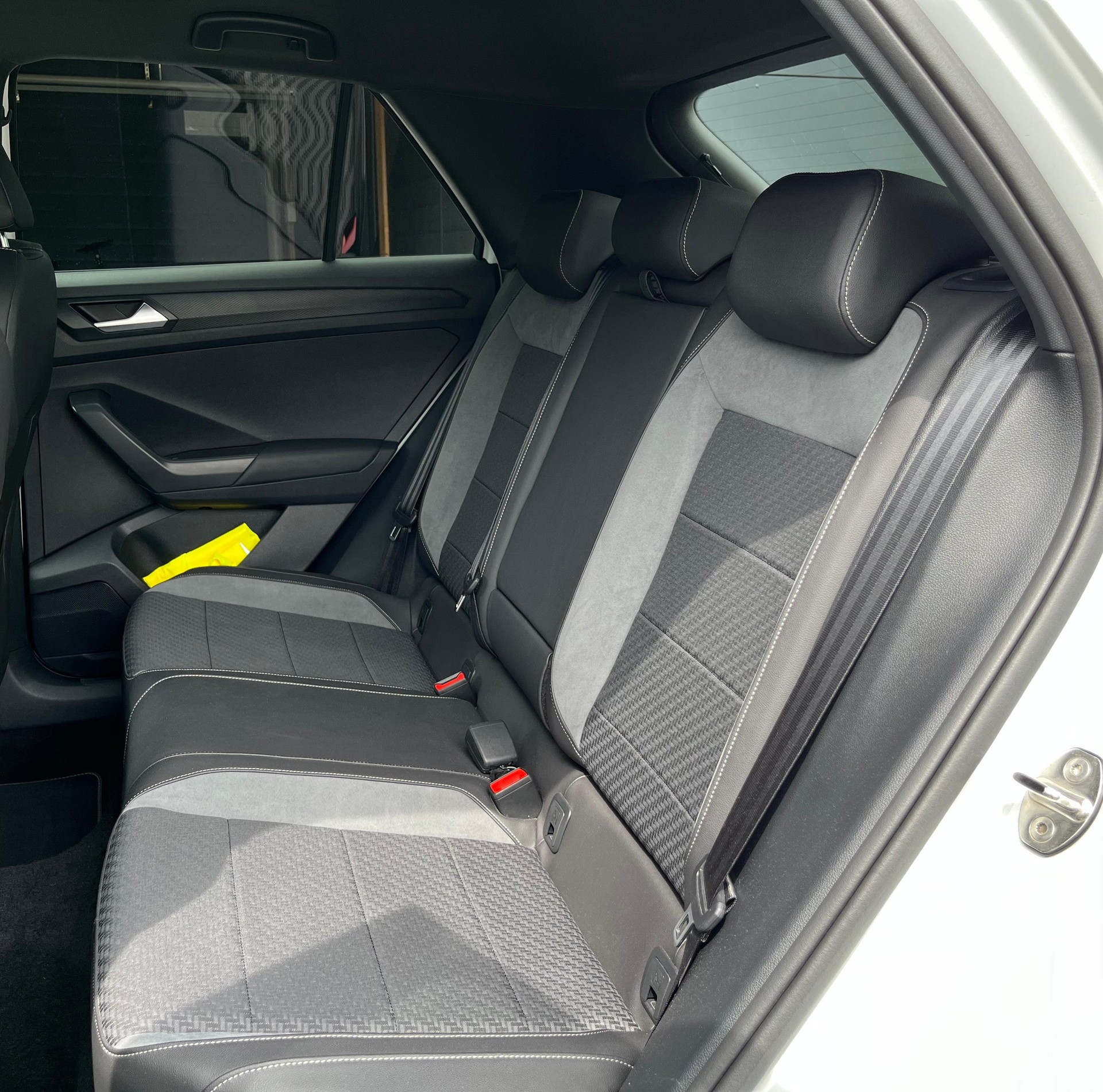 VW T-Roc 2.0 TSI R DSG 4Motion-image-13