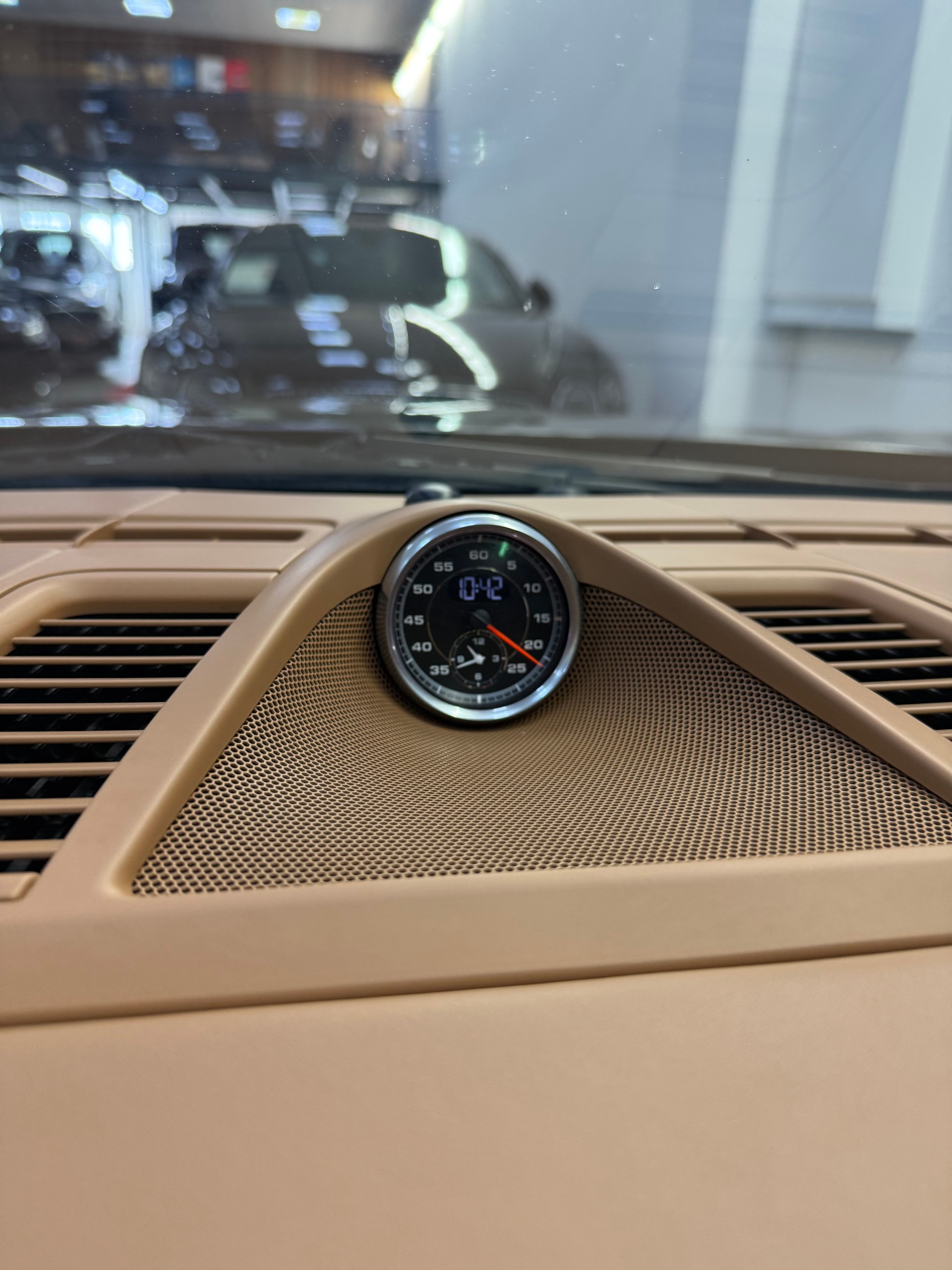 PORSCHE Panamera Turbo 4.8 PDK-image-21