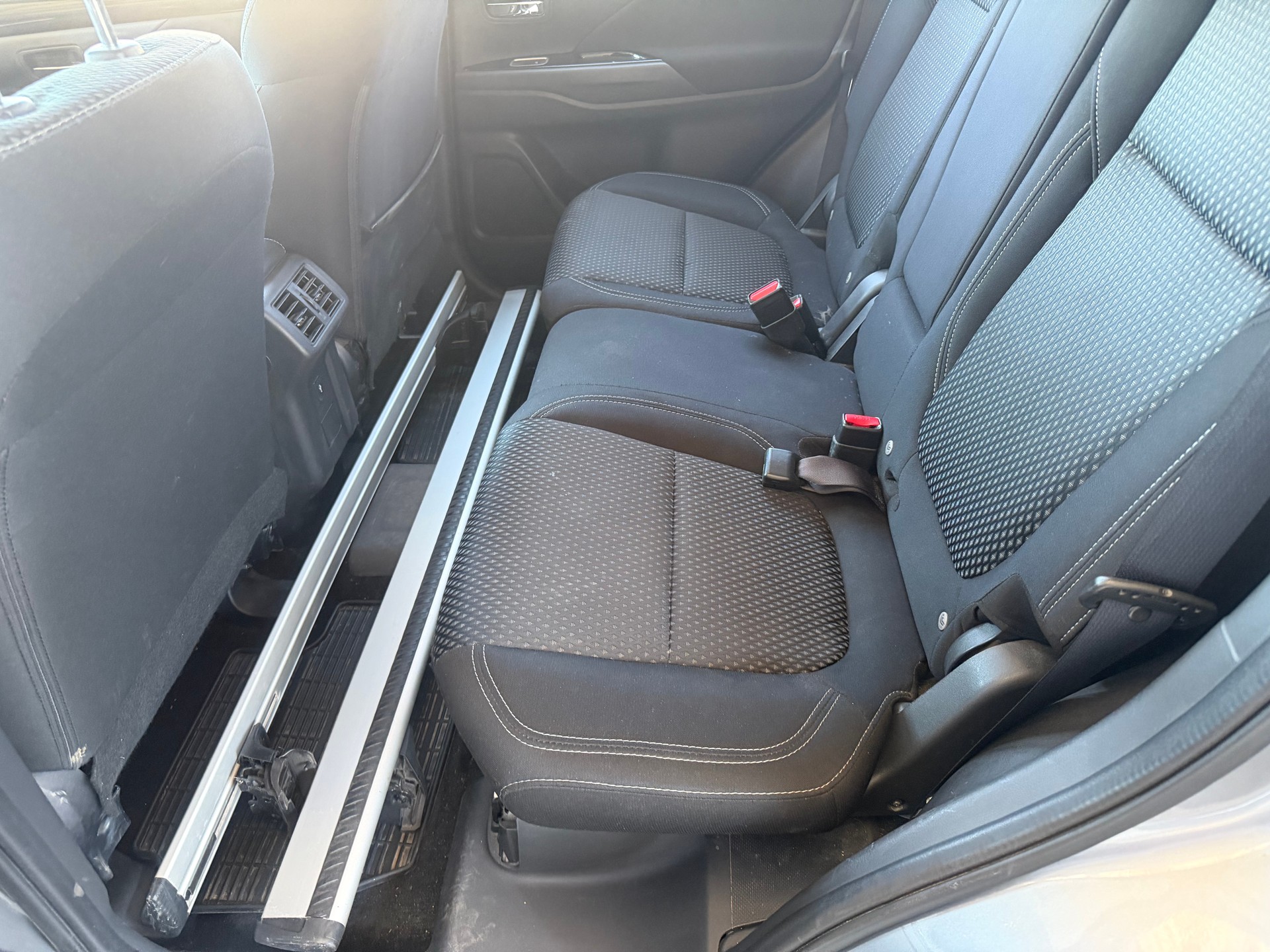 MITSUBISHI Outlander 2.4 PHEV Style 4WD Automatic-image-11