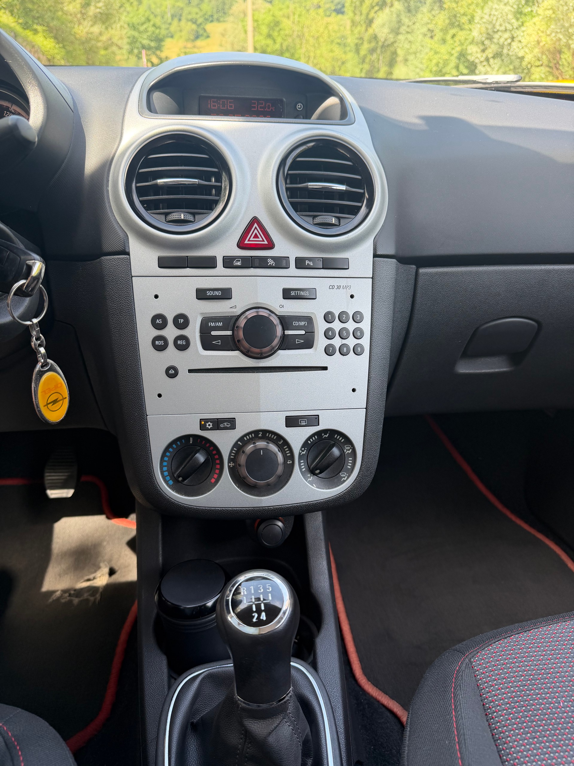 OPEL Corsa 1.4 TP Sport-image-9