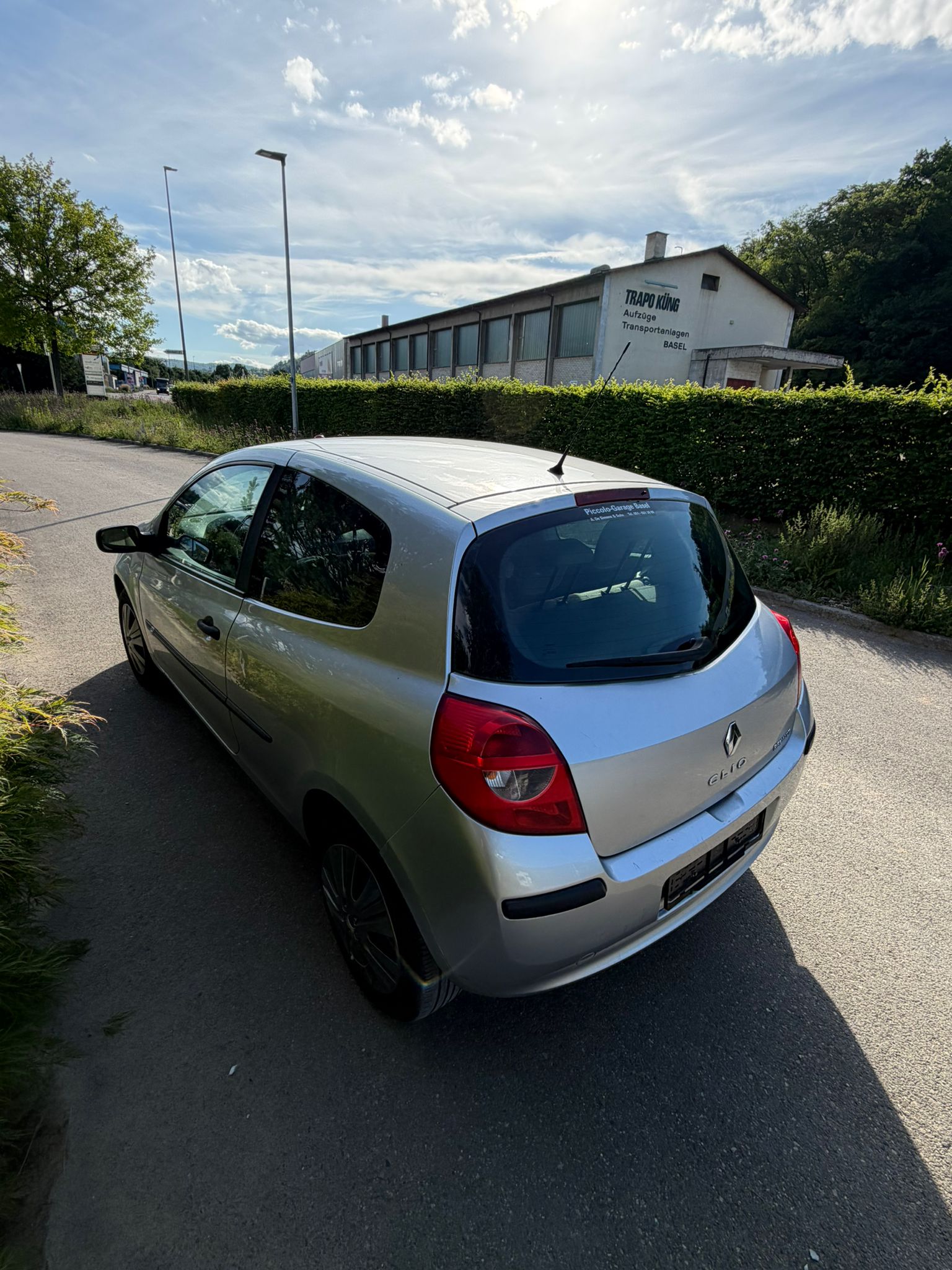 RENAULT Clio 1.2 16V Authentique-image-5