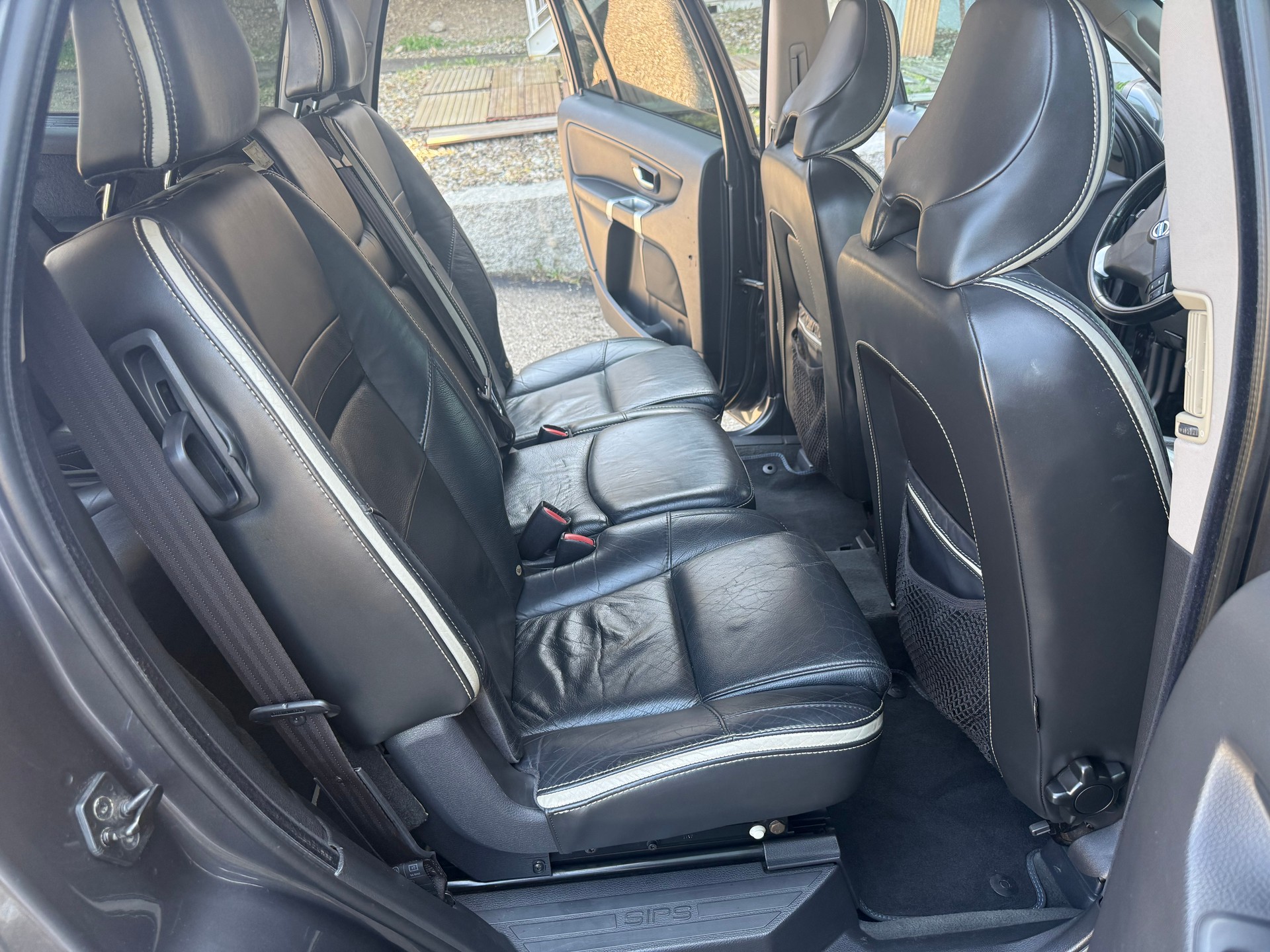 VOLVO XC90 D5 AWD Sport-image-9