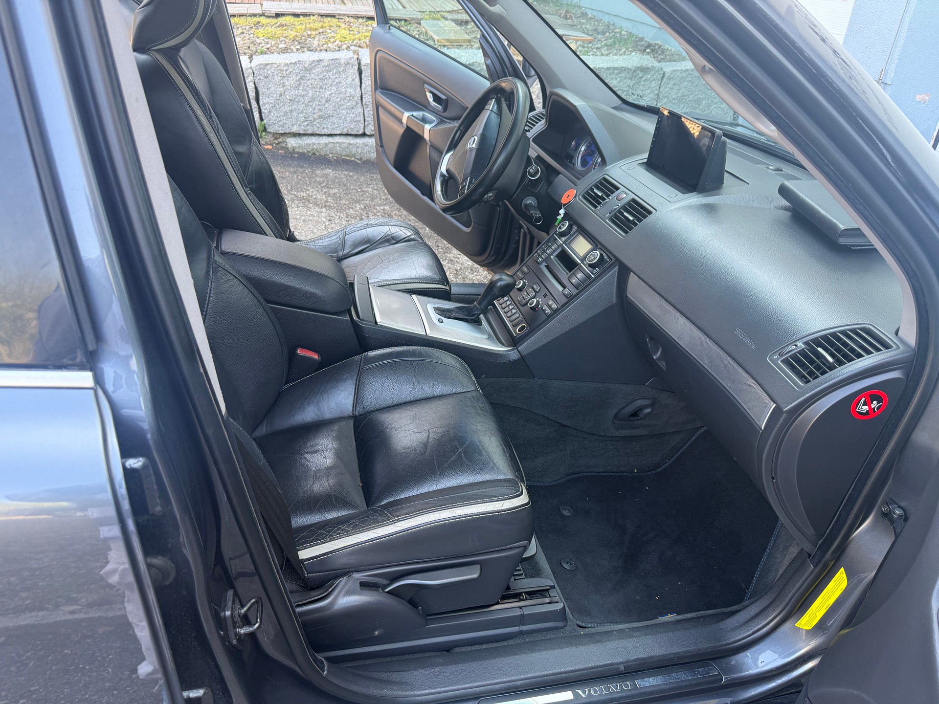 VOLVO XC90 D5 AWD Sport-image-8