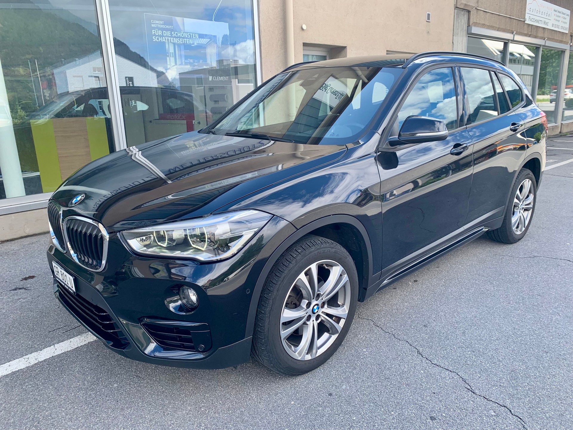 BMW X1 xDrive 18d Sport Line-image-0