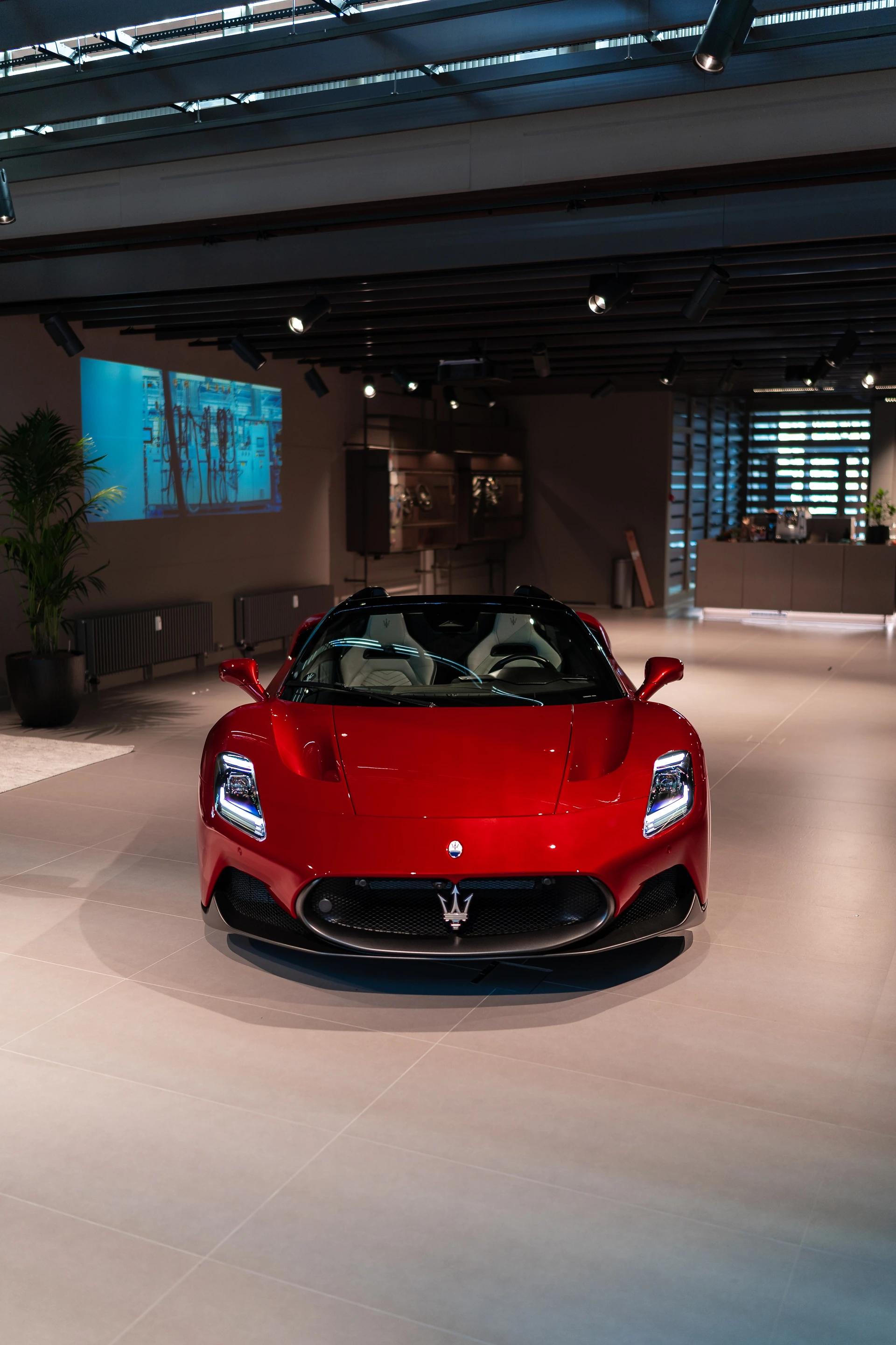 MASERATI MC20 Cielo 3.0 V6-image-3