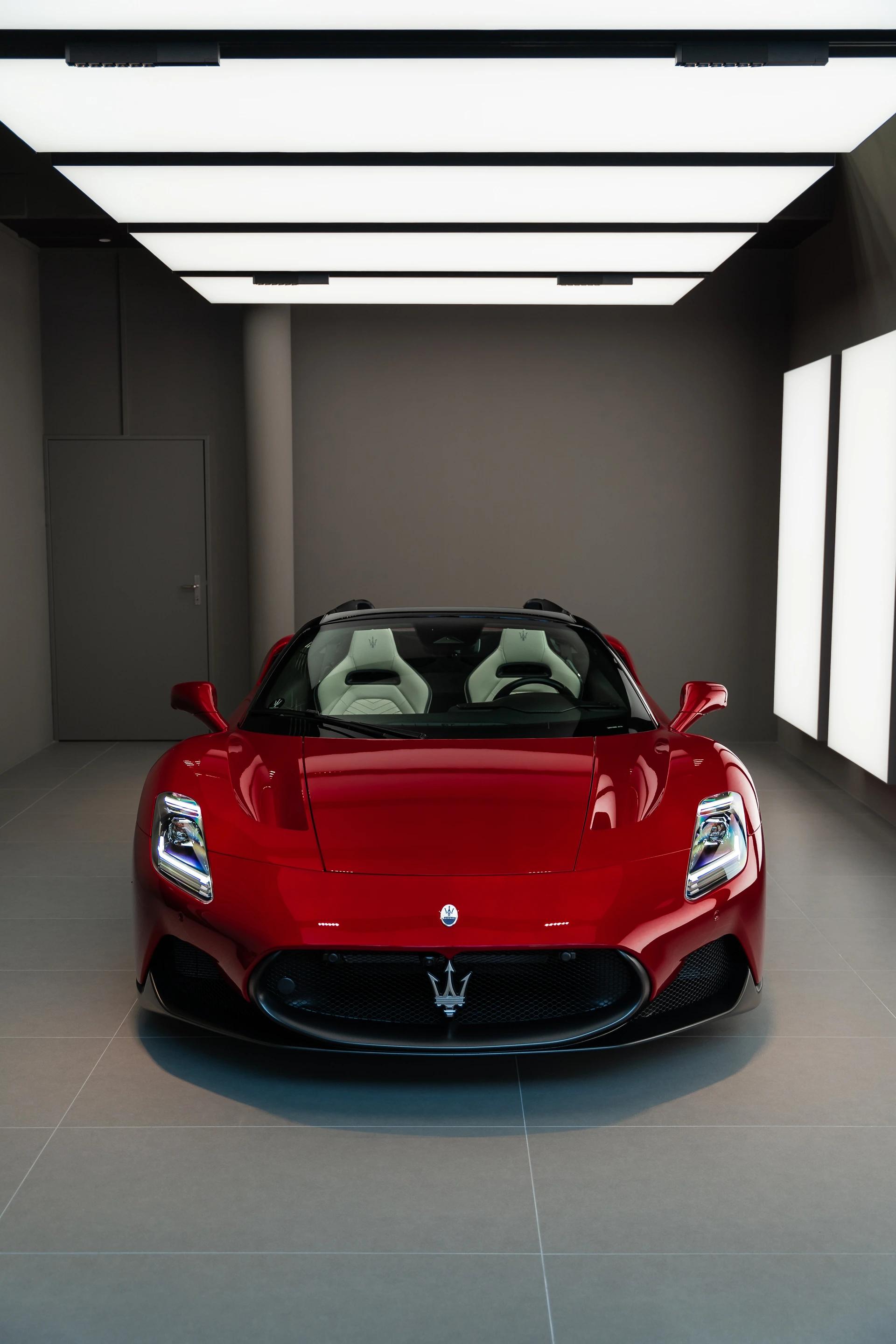 MASERATI MC20 Cielo 3.0 V6-image-1