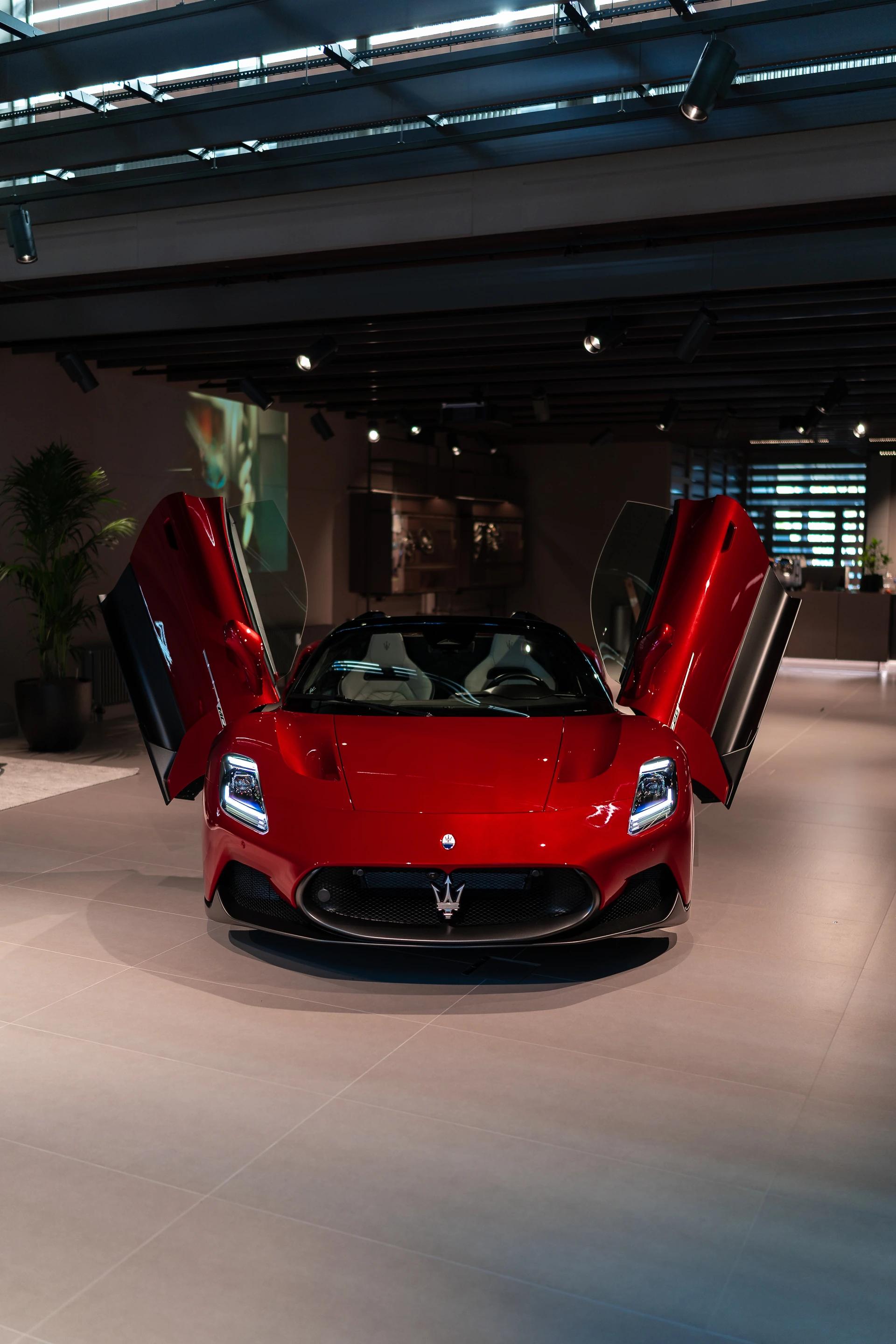 MASERATI MC20 Cielo 3.0 V6-image-4