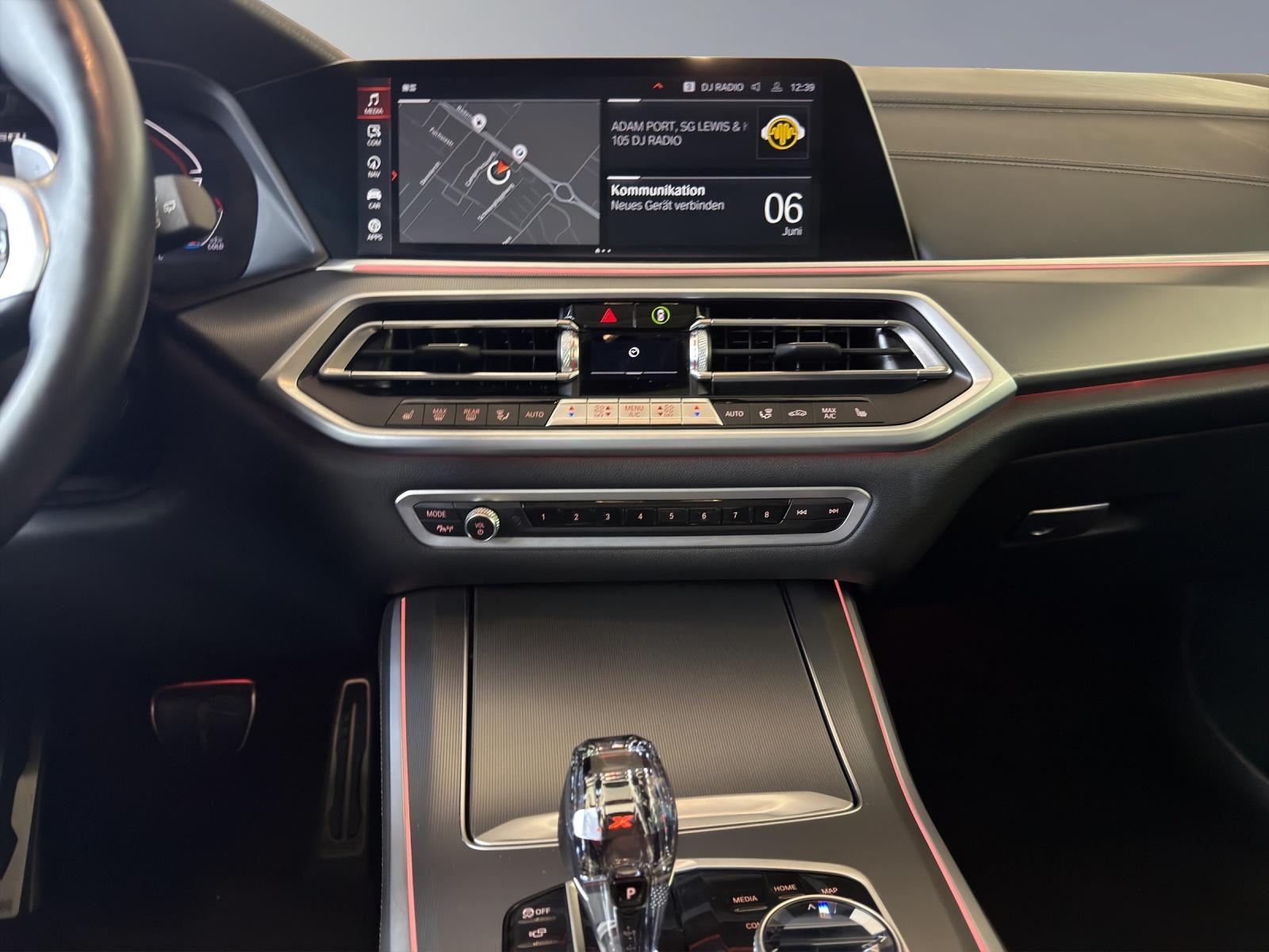 BMW X5 M50i-image-12