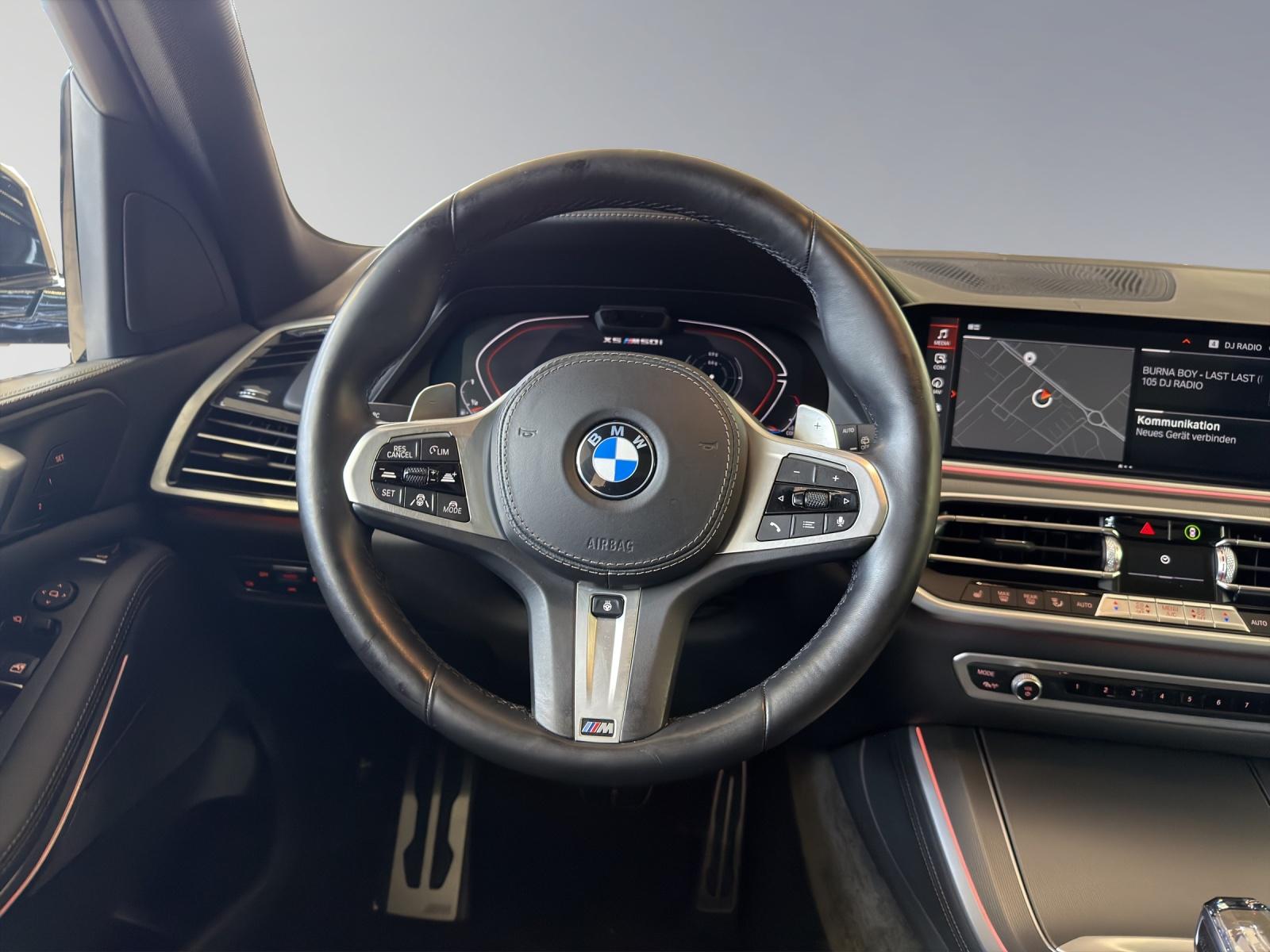 BMW X5 M50i-image-10