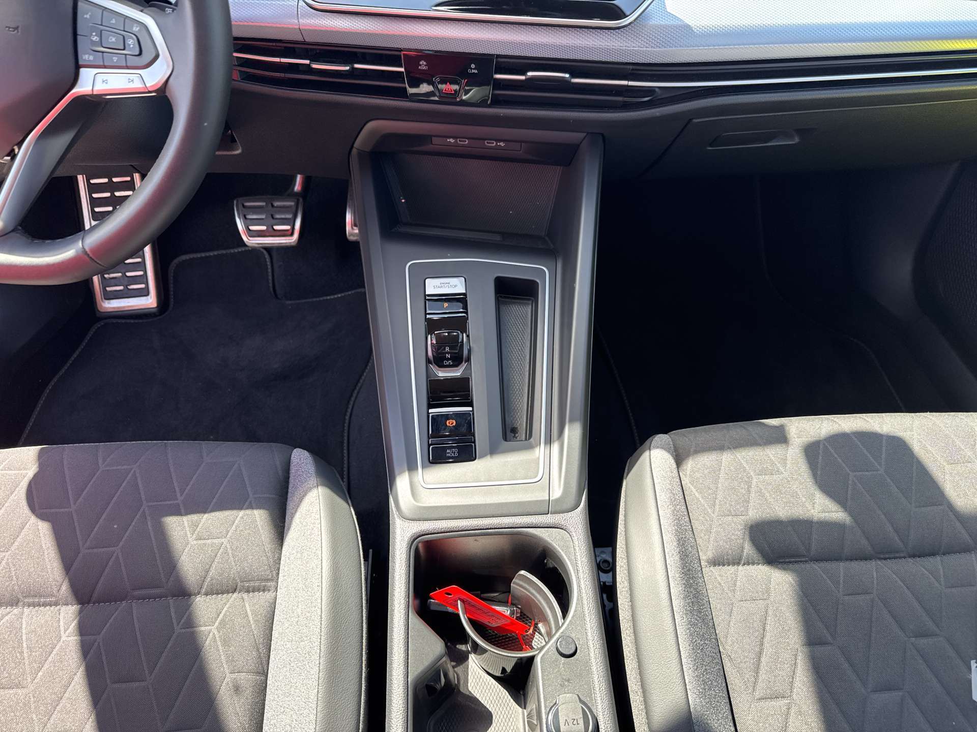 VW Golf 2.0 TDi Life GOAL DSG-Automat-image-11
