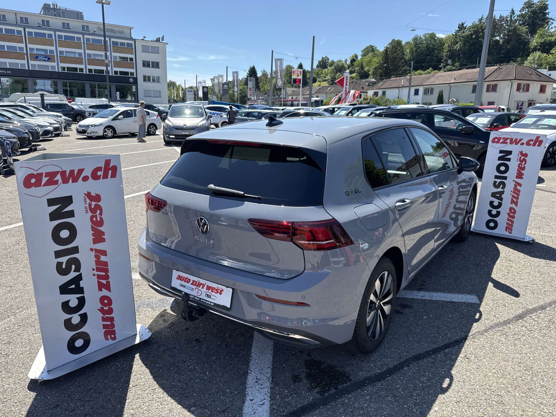 VW Golf 2.0 TDi Life GOAL DSG-Automat-image-2