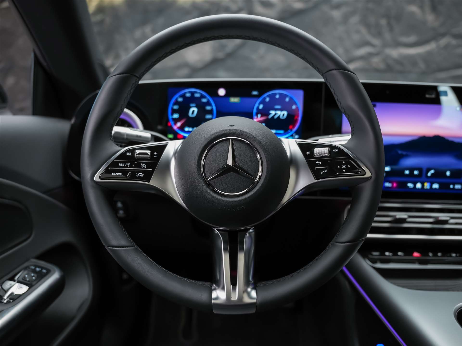 MERCEDES-BENZ CLA 200 8G-DCT *Werksgarantie*Panorama*Abstandsregler*Sitzheizung*-image-23