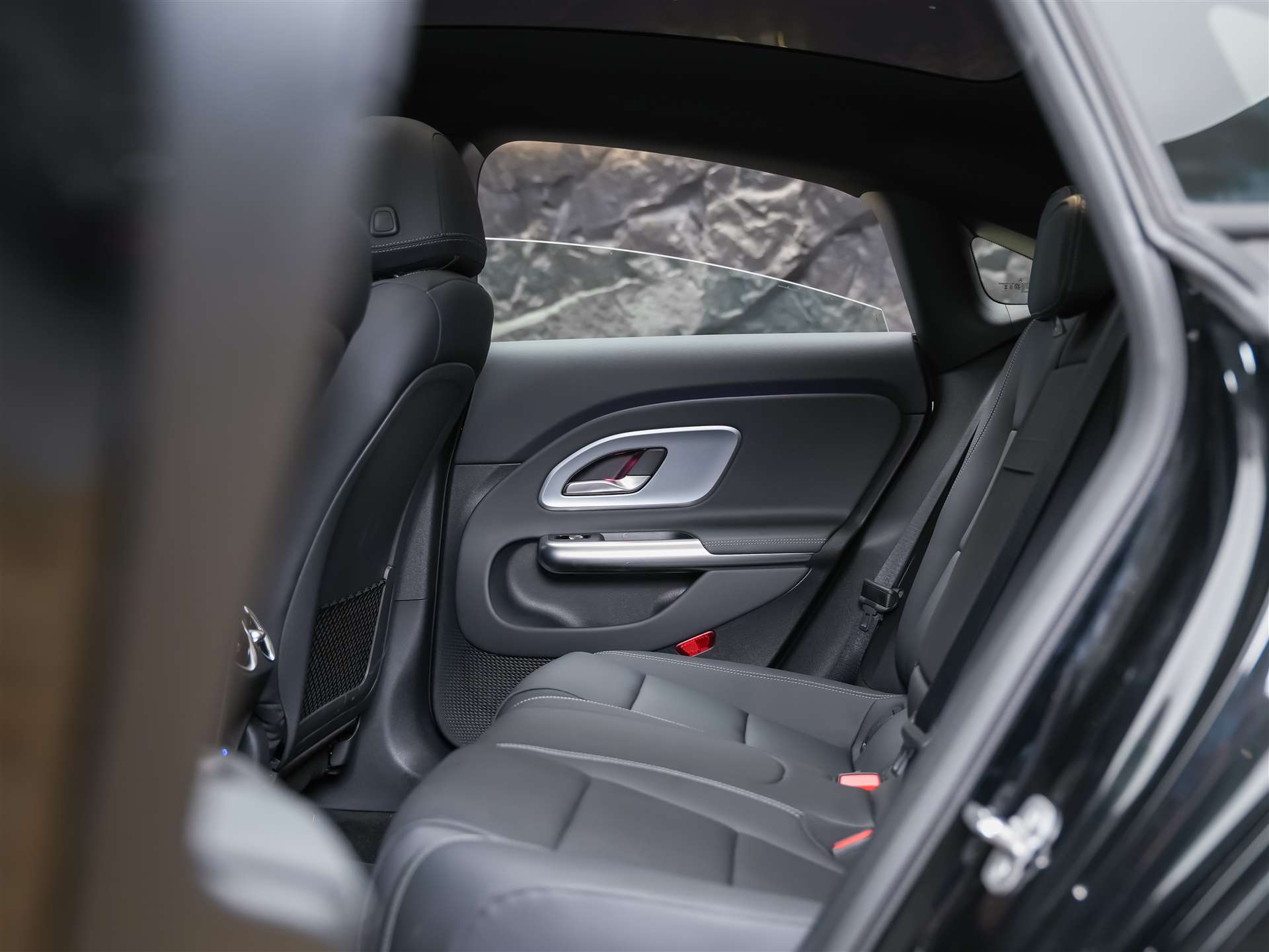 MERCEDES-BENZ CLA 200 8G-DCT *Werksgarantie*Panorama*Abstandsregler*Sitzheizung*-image-12