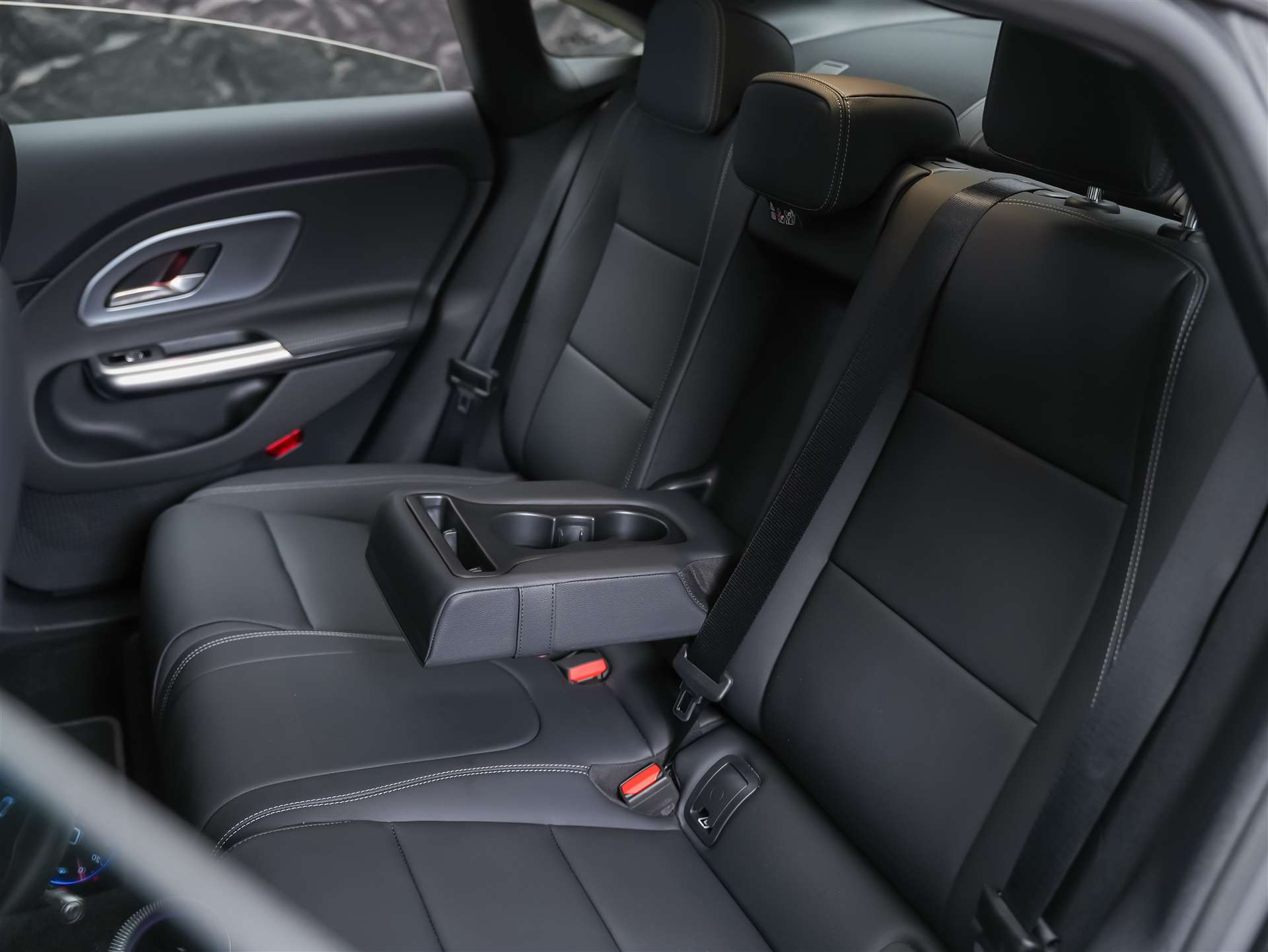 MERCEDES-BENZ CLA 200 8G-DCT *Werksgarantie*Panorama*Abstandsregler*Sitzheizung*-image-13