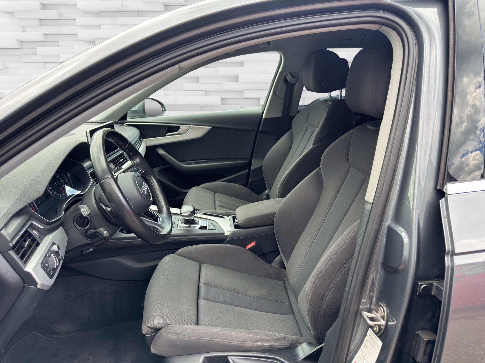 AUDI A4 Avant 2.0 TFSI Sport S-tronic-image-9