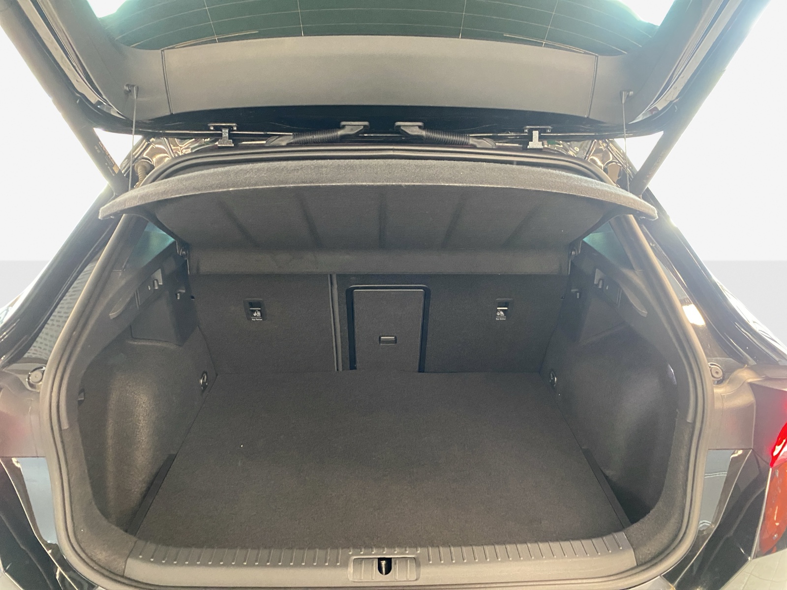 CUPRA Formentor 1.4 e-HYBRID pHEV VZ DSG-image-10