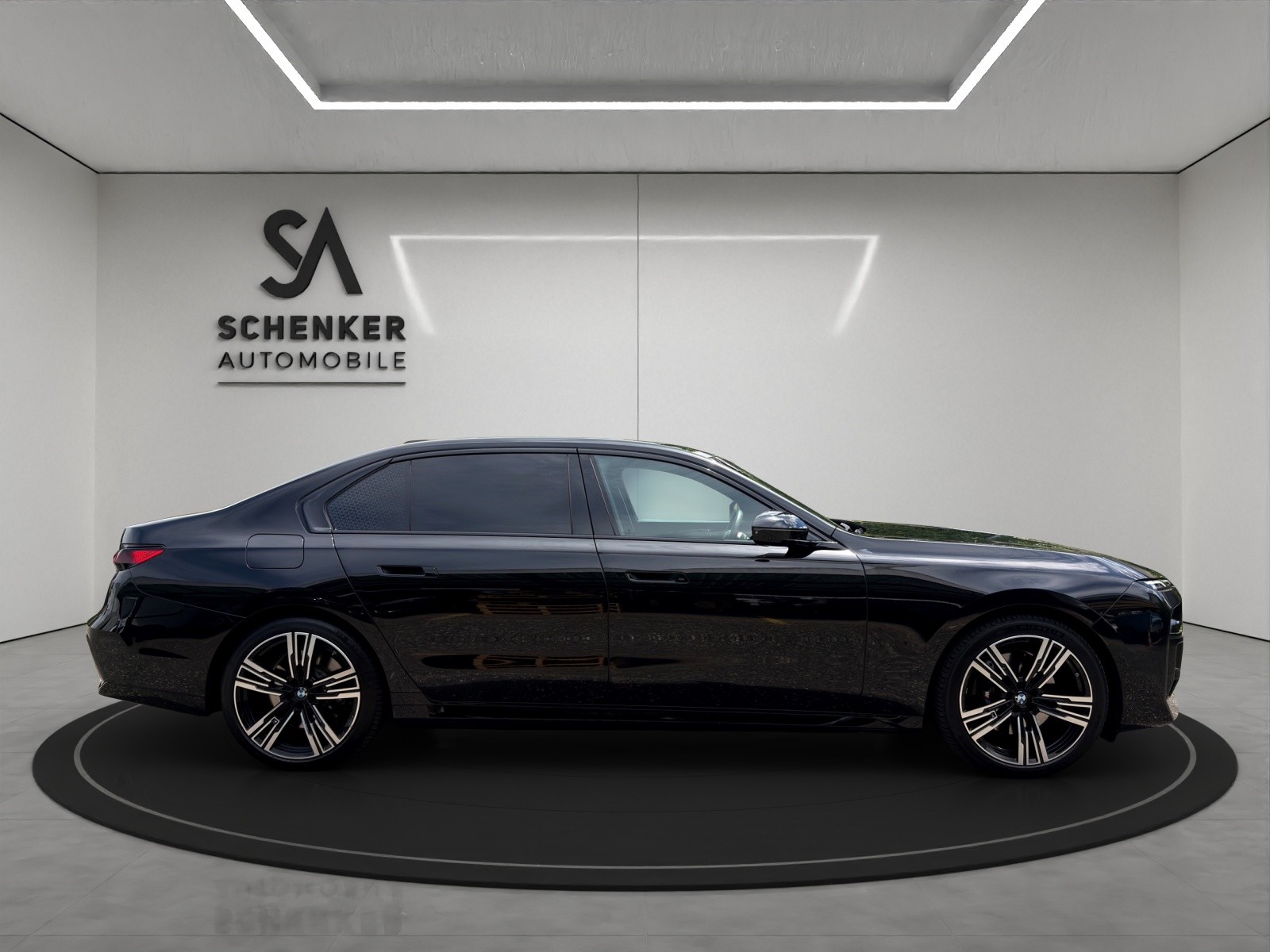 BMW 740d xDrive 48V M Sport Pro Steptronic-image-6