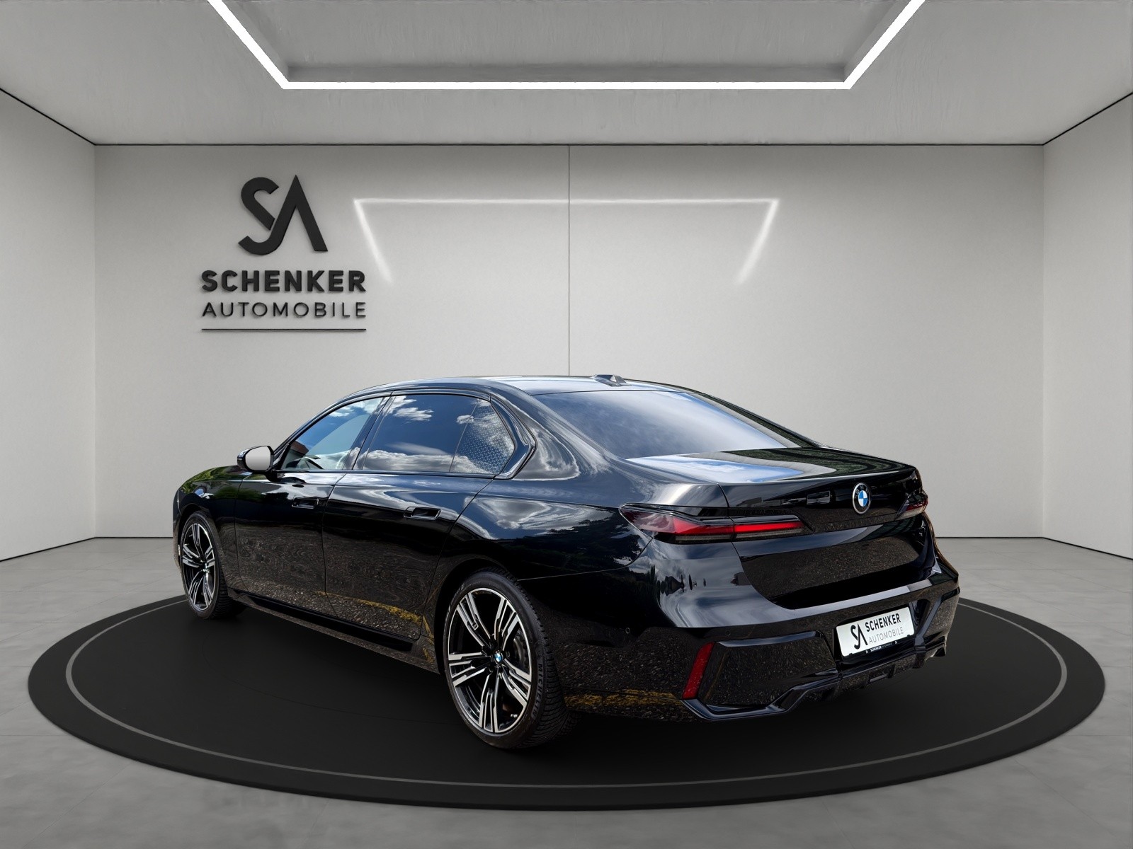 BMW 740d xDrive 48V M Sport Pro Steptronic-showroom-element-2