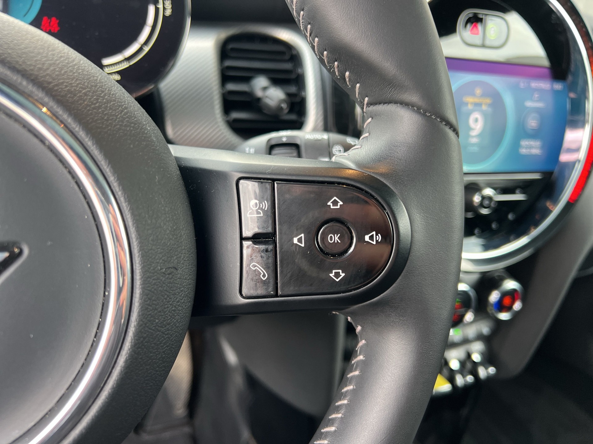 MINI Cooper SE-image-15
