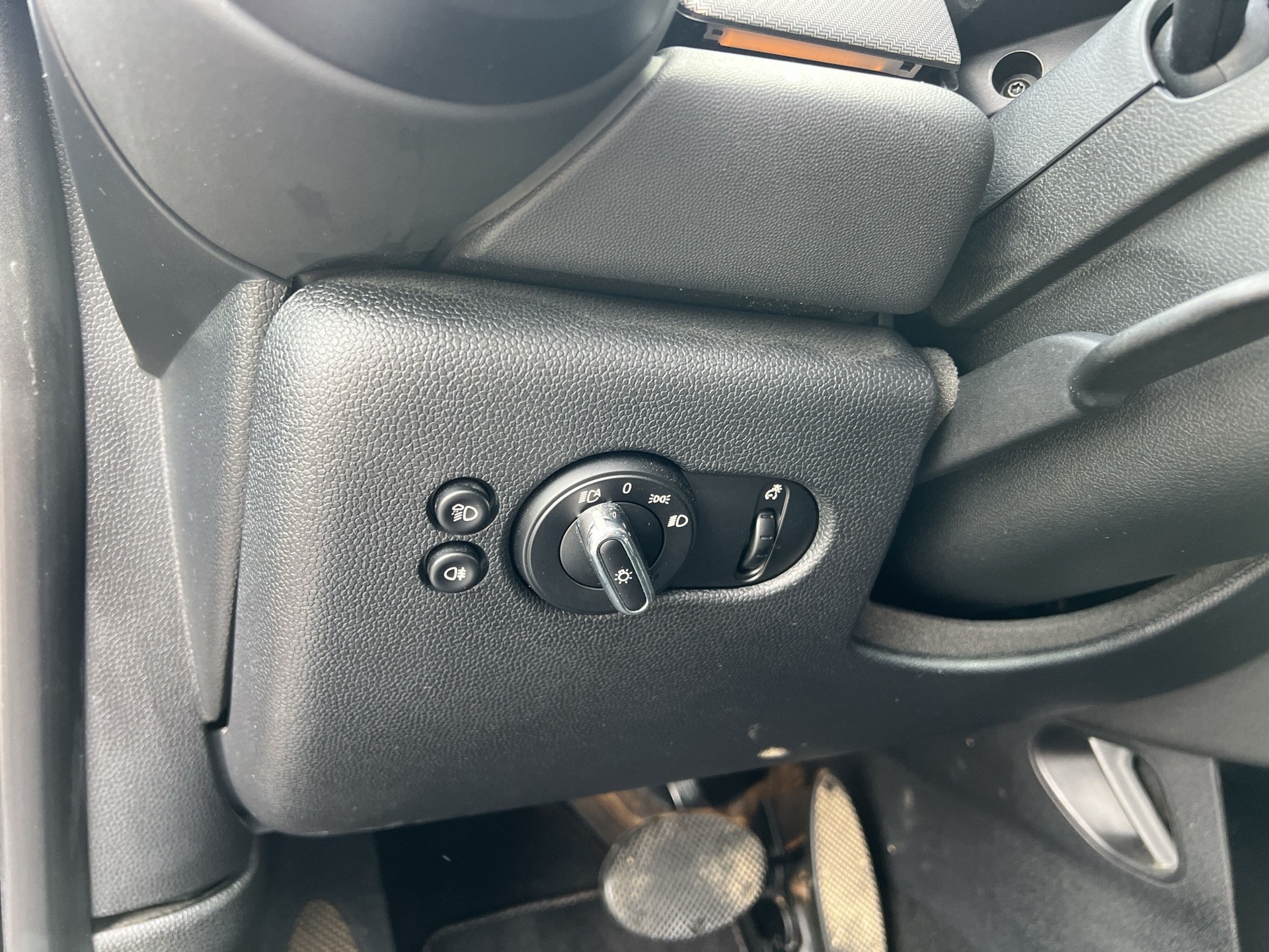 MINI Cooper SE-image-19