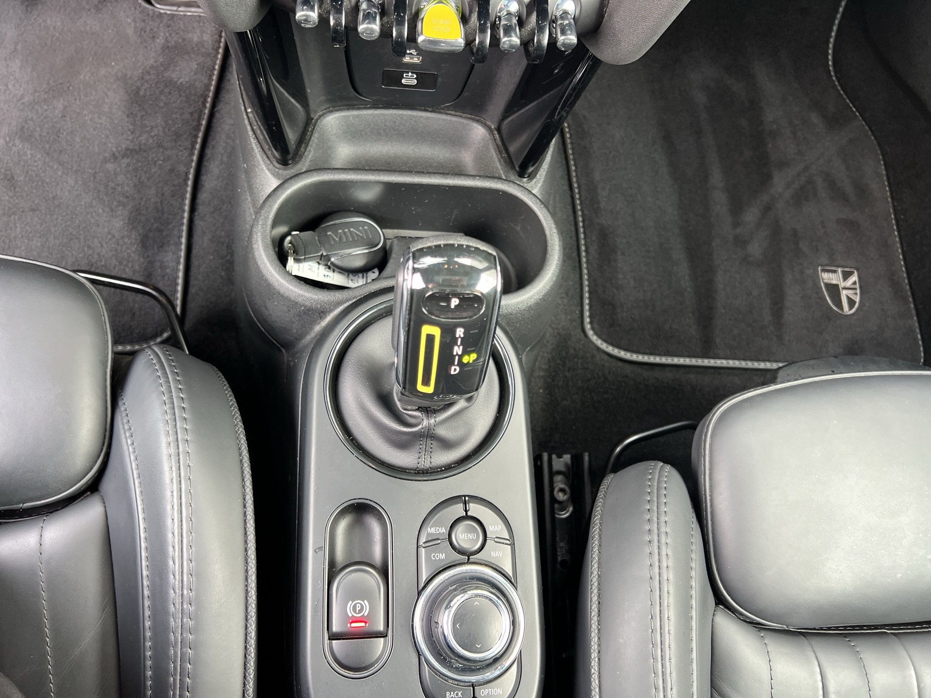 MINI Cooper SE-image-12