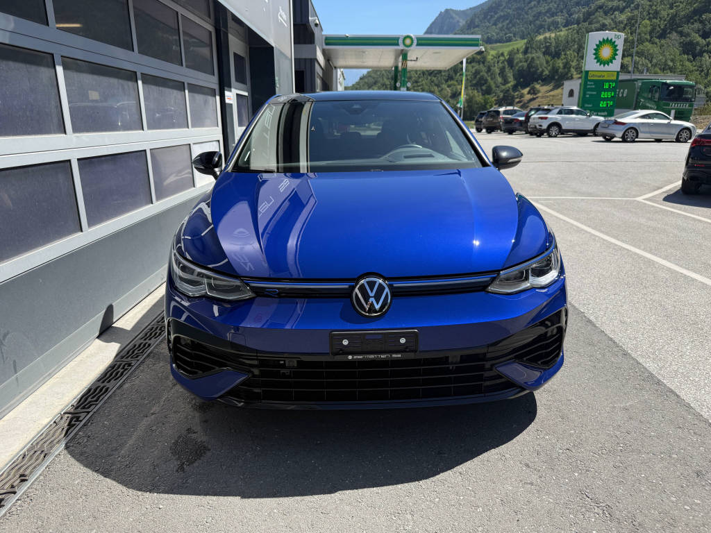 VW Golf VIII 2.0 TSI R Performance DSG 4motion 20Y-image-2
