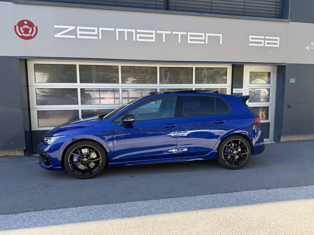 VW Golf VIII 2.0 TSI R Performance DSG 4motion 20Y-image-0