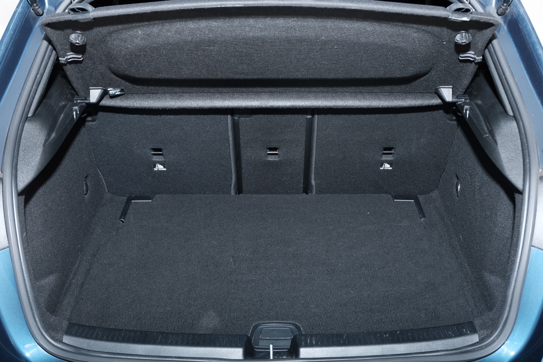 MERCEDES-BENZ A 250 4Matic AMG Line 4Matic 7G-DCT-image-13